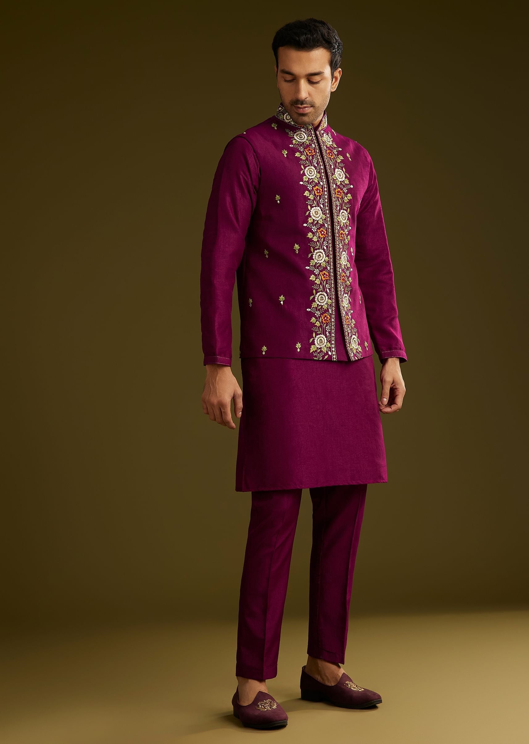 wine-cotton-silk-kurta-set-with-embroidered-lapel-jacket-sg309353-3_de300fb7-3c47-4513-bcc7-0e82ac94ab86.jpg