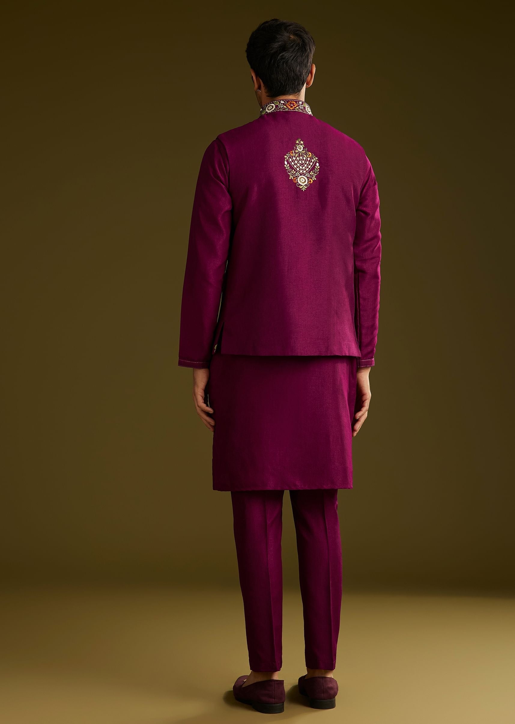 wine-cotton-silk-kurta-set-with-embroidered-lapel-jacket-sg309353-5_faf6aec6-c942-411c-a04f-83d81ff1caa6.jpg