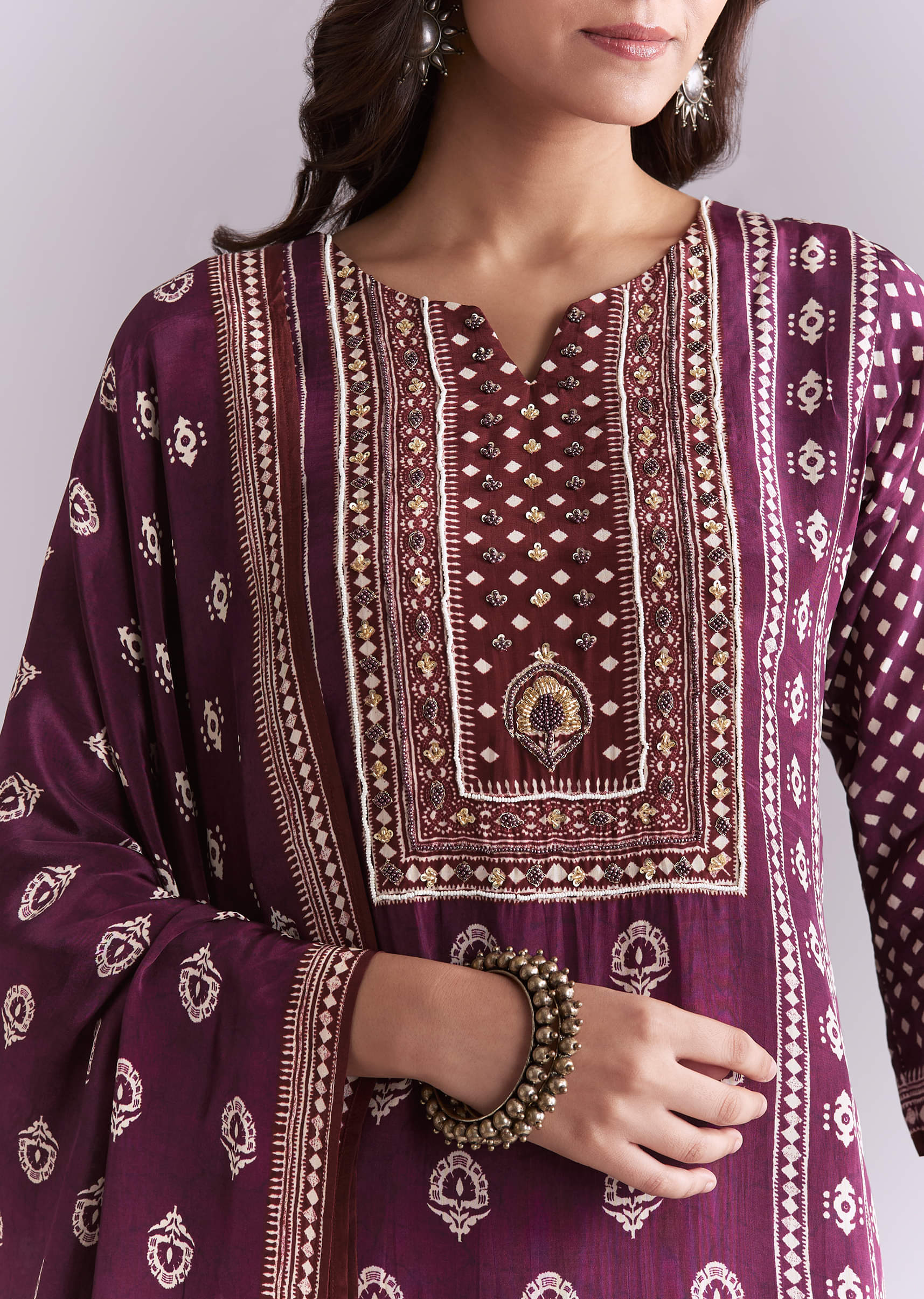 wine-crepe-kurta-set-with-indie-print-and-moti-work-sg337162-2.jpg