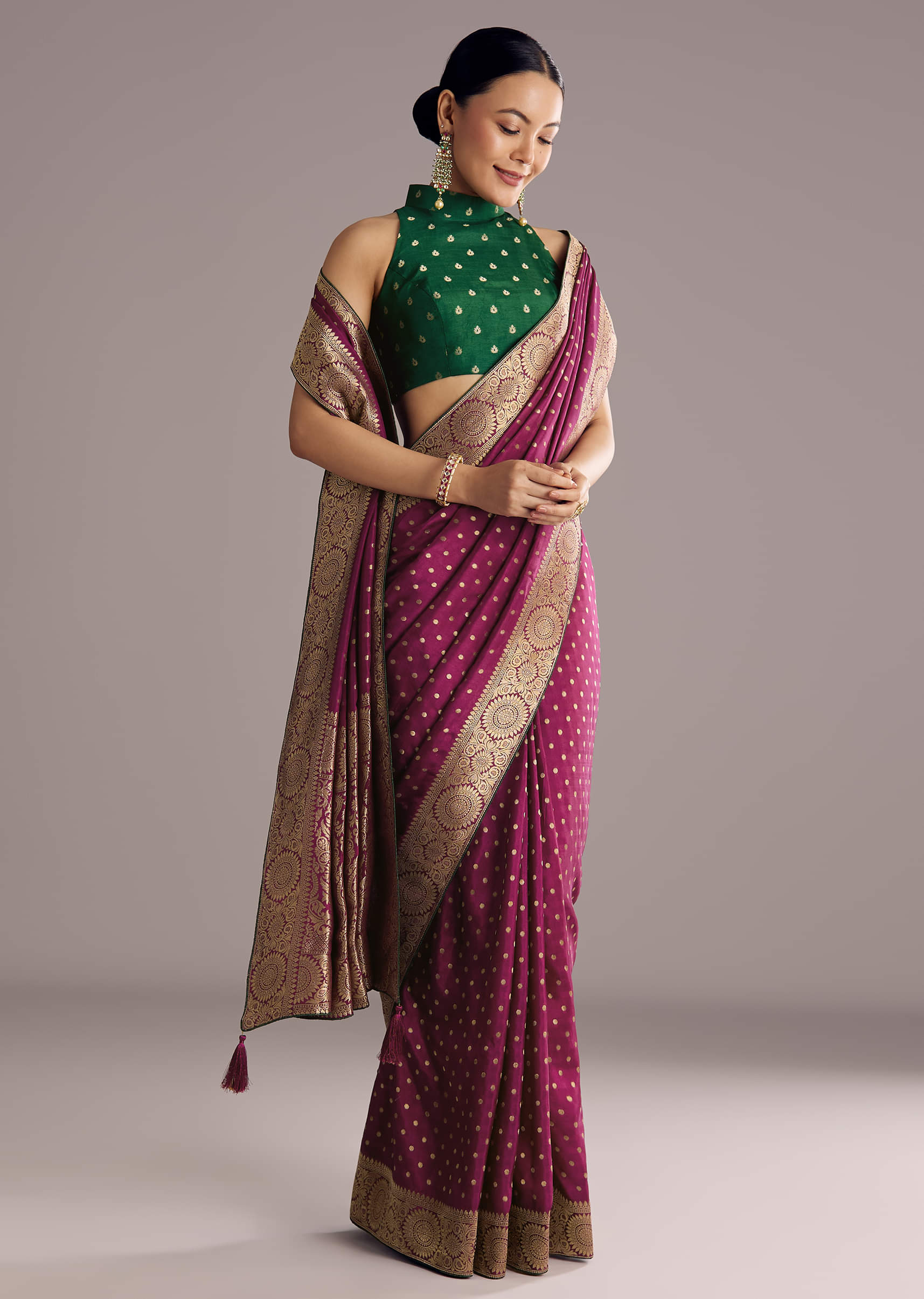 wine-dola-silk-saree-with-butti-work-and-floral-border-sg311867-3_121f14ba-32ac-4f5c-a983-21d2d74cda5e.jpg