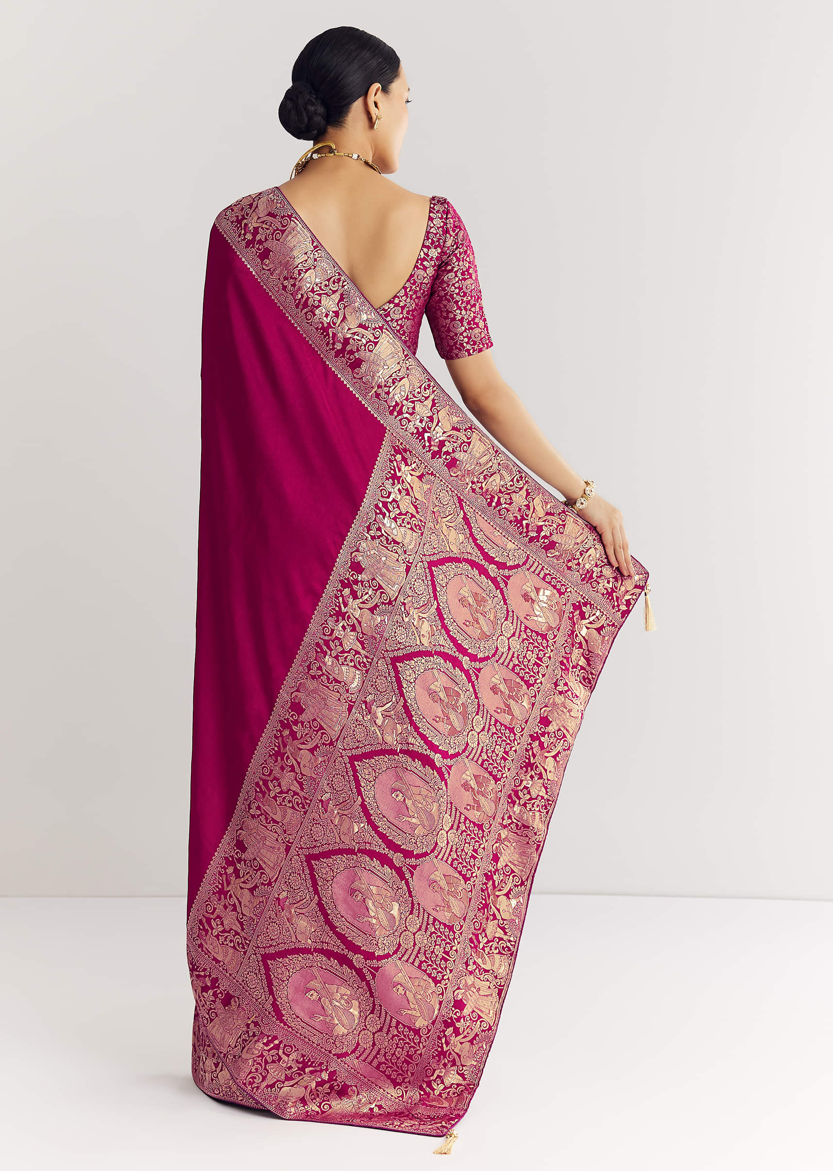 wine-dola-silk-saree-with-zari-motifs-sg311859-4_3a2eecf0-18d1-43b6-8f00-d9970da4c5bf.jpg