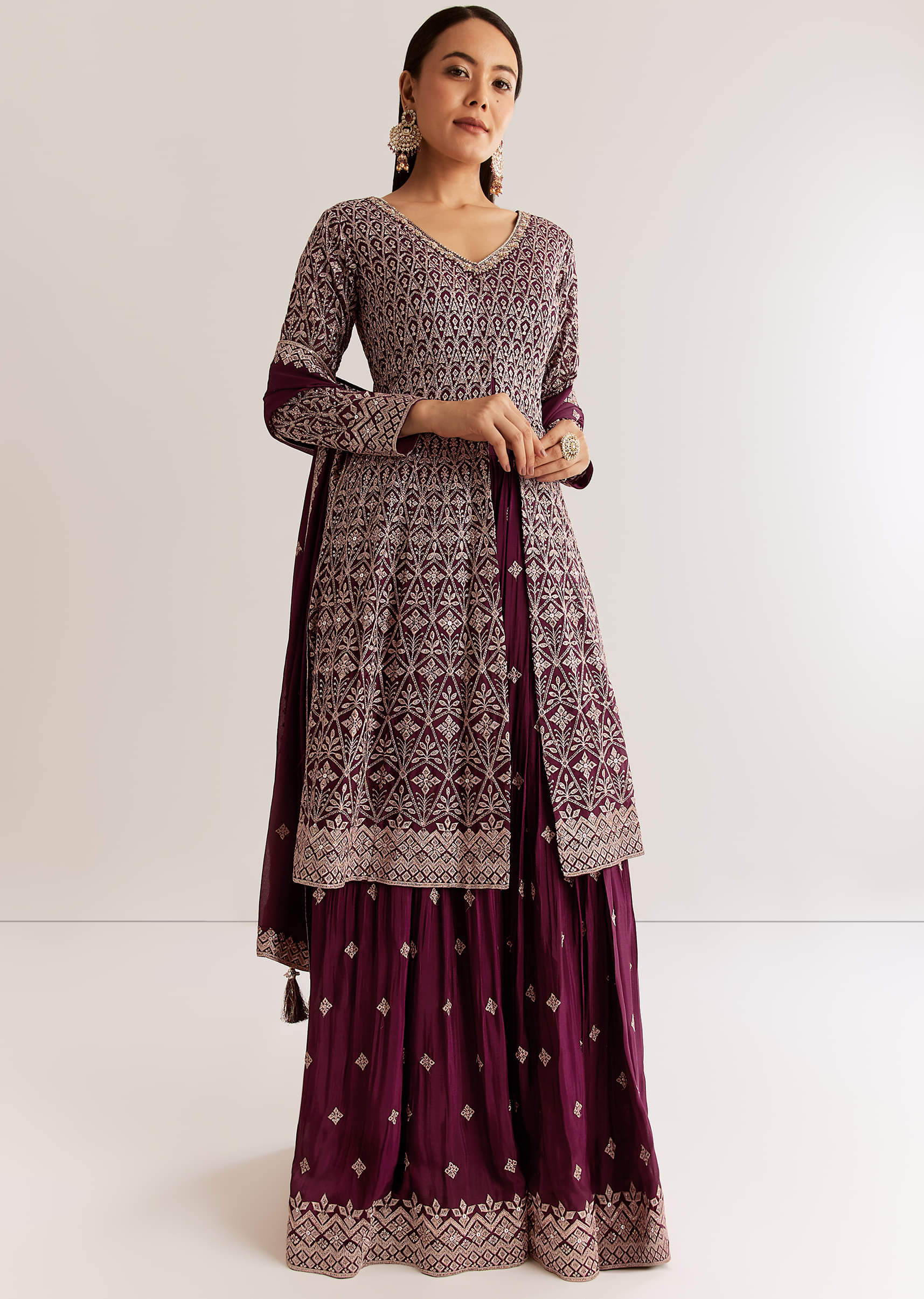 wine-georgette-kurta-set-with-zari-and-resham-work-sg285960-4_c6e8b0f0-950e-48ca-b040-4ada82e8cd4e.jpg
