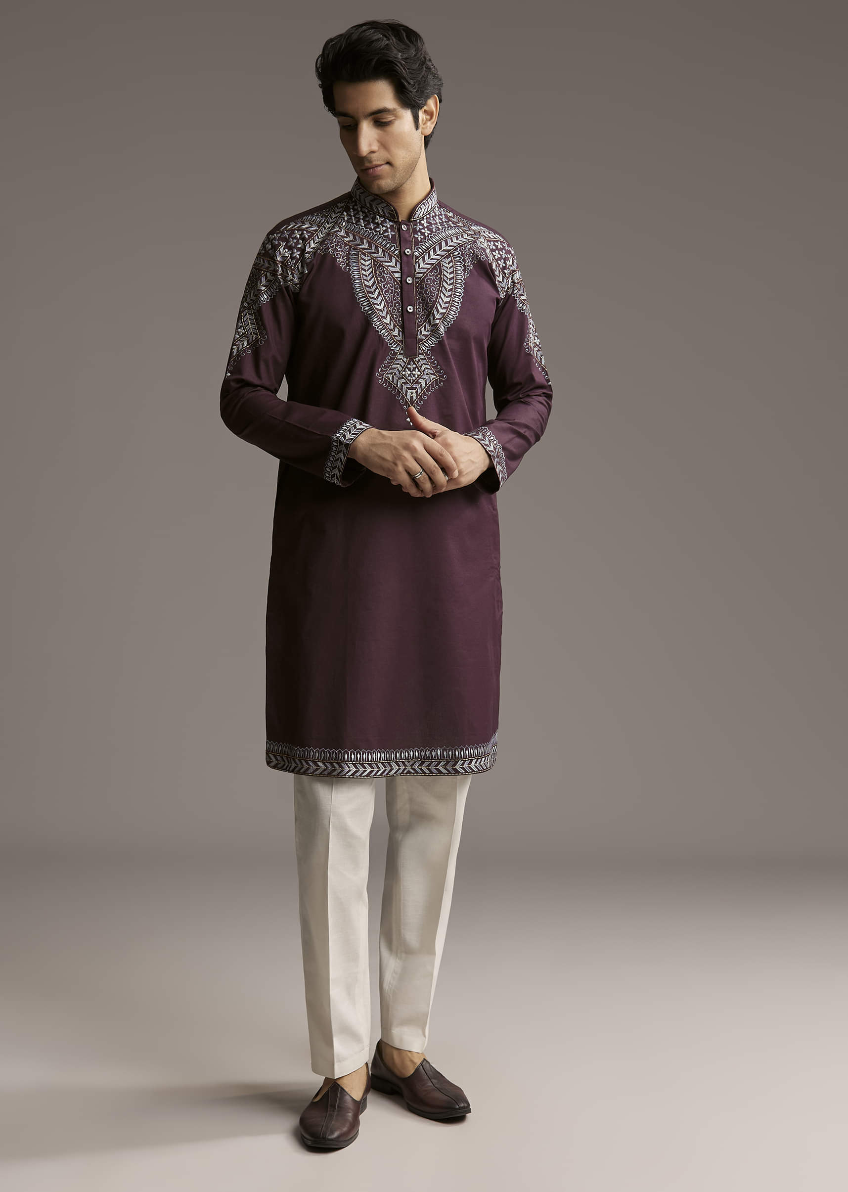 wine-linen-kurta-set-for-men-with-thread-embroidery-sg321988-3.jpg