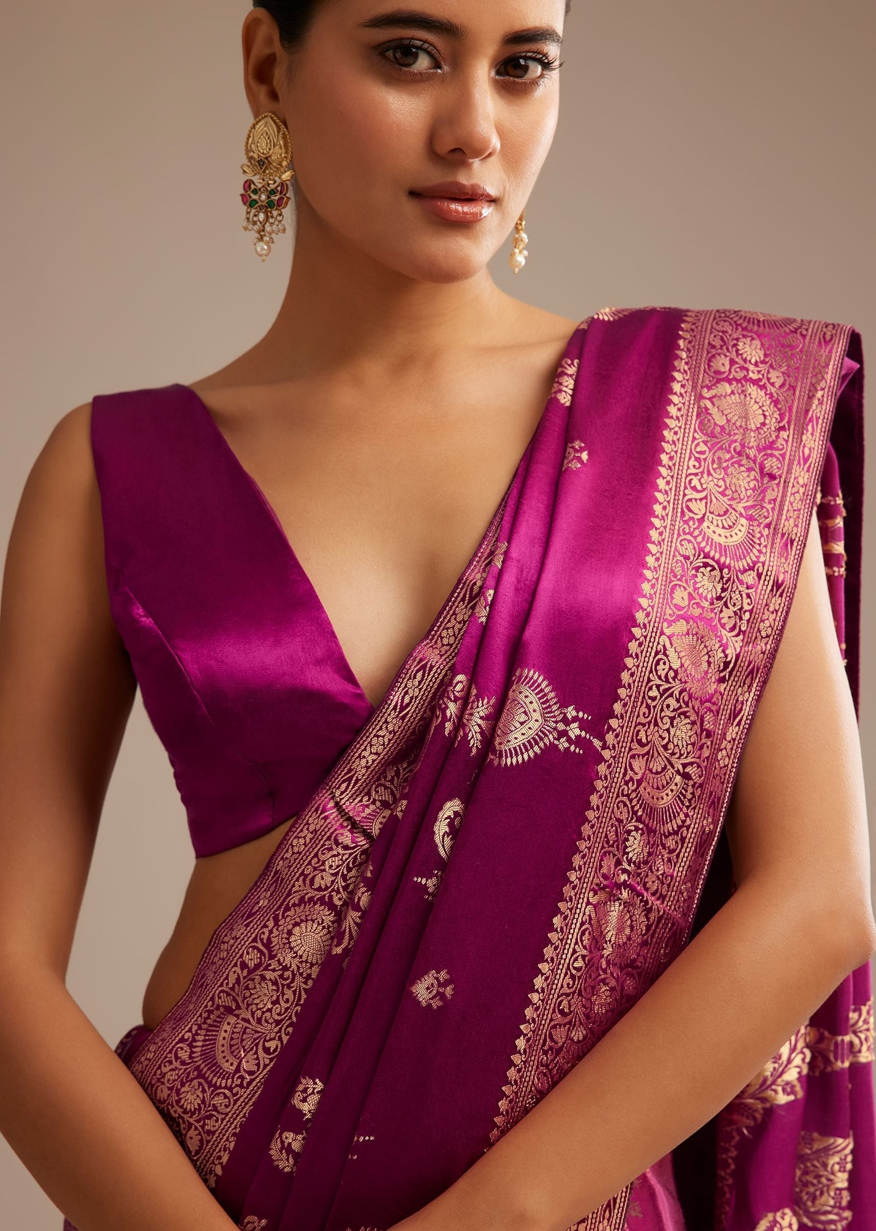 wine-satin-saree-with-zari-woven-work-sg292703-2_7e2f6733-4b59-4952-873a-3ddd3c581a0f.jpg