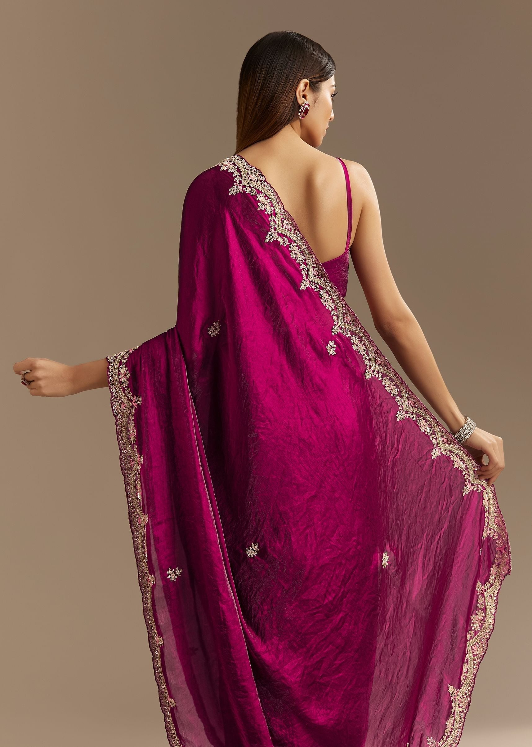 wine-satin-sequins-saree-with-zardosi-cutdana-embroidery-and-scallop-border-sg294657-5_07908aa0-6c7a-46e7-b861-cde0ef4523f4.jpg