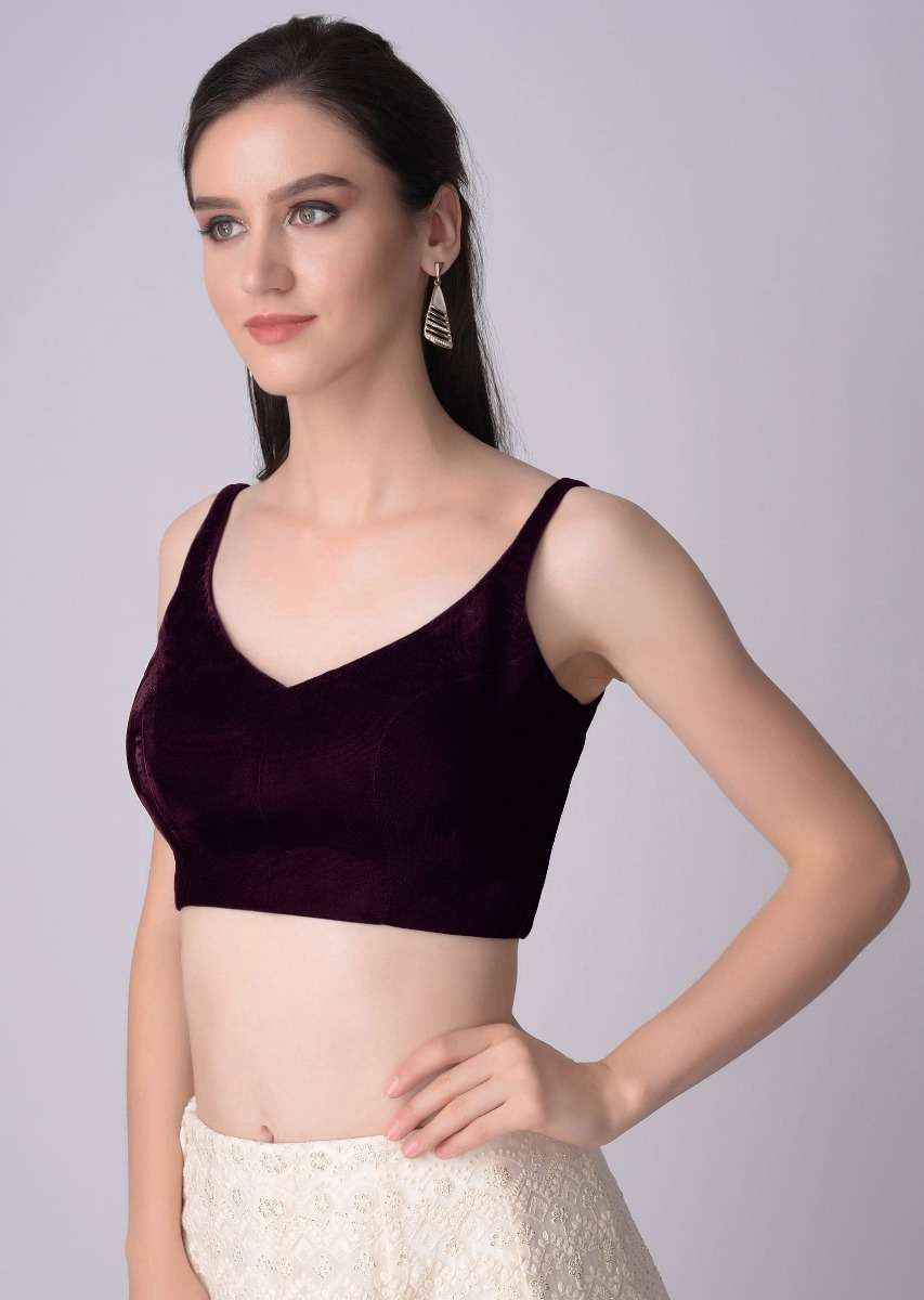 wine-sleeveless-blouse-with-leaf-shaped-neckline-online-kalki-fashion-m001510066y-sg33234_5_878b8005-6179-4e1e-906b-ae14a4f6f7c6.jpg