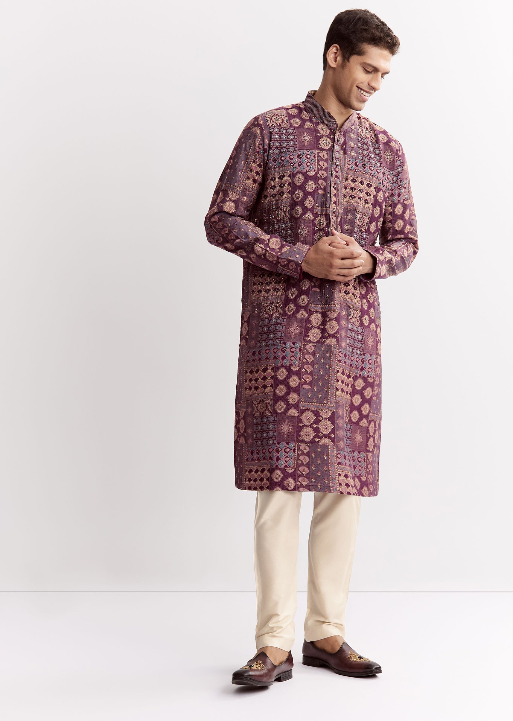 wine_chanderi_printed_kurta_jacket_set_with_stone_sequins-sg324000-1_6_42136d66-dd41-408d-bbdf-57bc8cee7b24.jpg