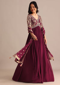 wine_embroidered_georgette_anarkali_suit-sg262152_6_8fecd11e-b62c-40a8-b94c-e0ae38bae726.jpg