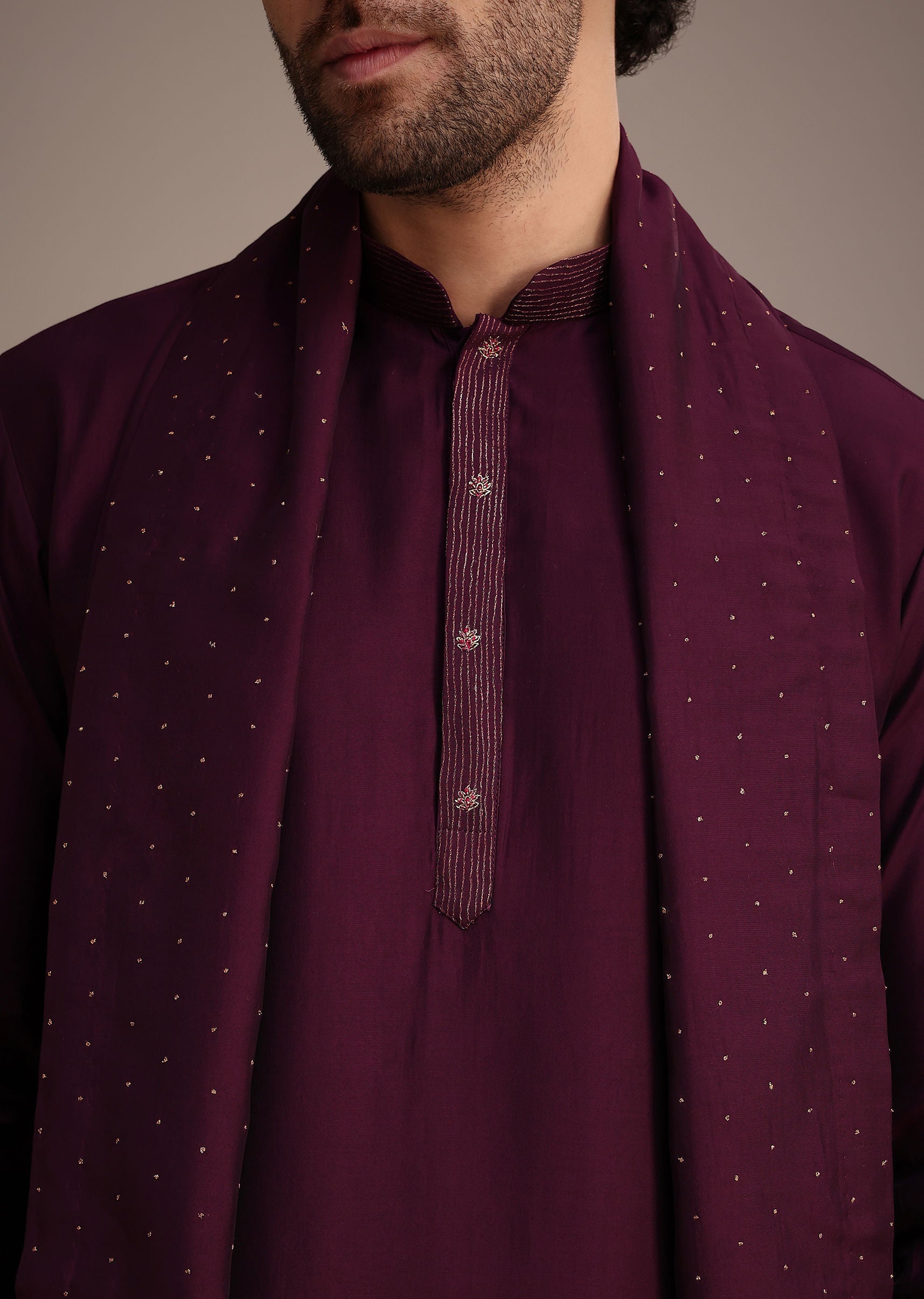wine_silk_blend_kurta_set_with_thread_work_dupatta-sg246152_3_4851f13f-8166-497e-8fda-b45857857894.jpg