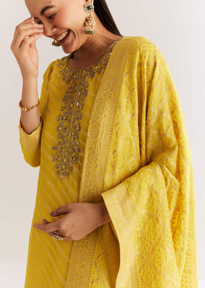 yellow-banarasi-georgette-kurta-set-with-zardosi-and-cutdana-work-sg320337-1_869e924a-ceb5-4651-949a-fa5bf0d613ce.jpg