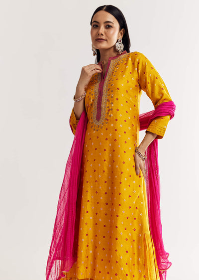 yellow-bandhani-kurta-set-with-pink-dupatta-sg282726-1_af73b4c0-45f0-4cf5-bdae-a0fdf5d204ac.jpg