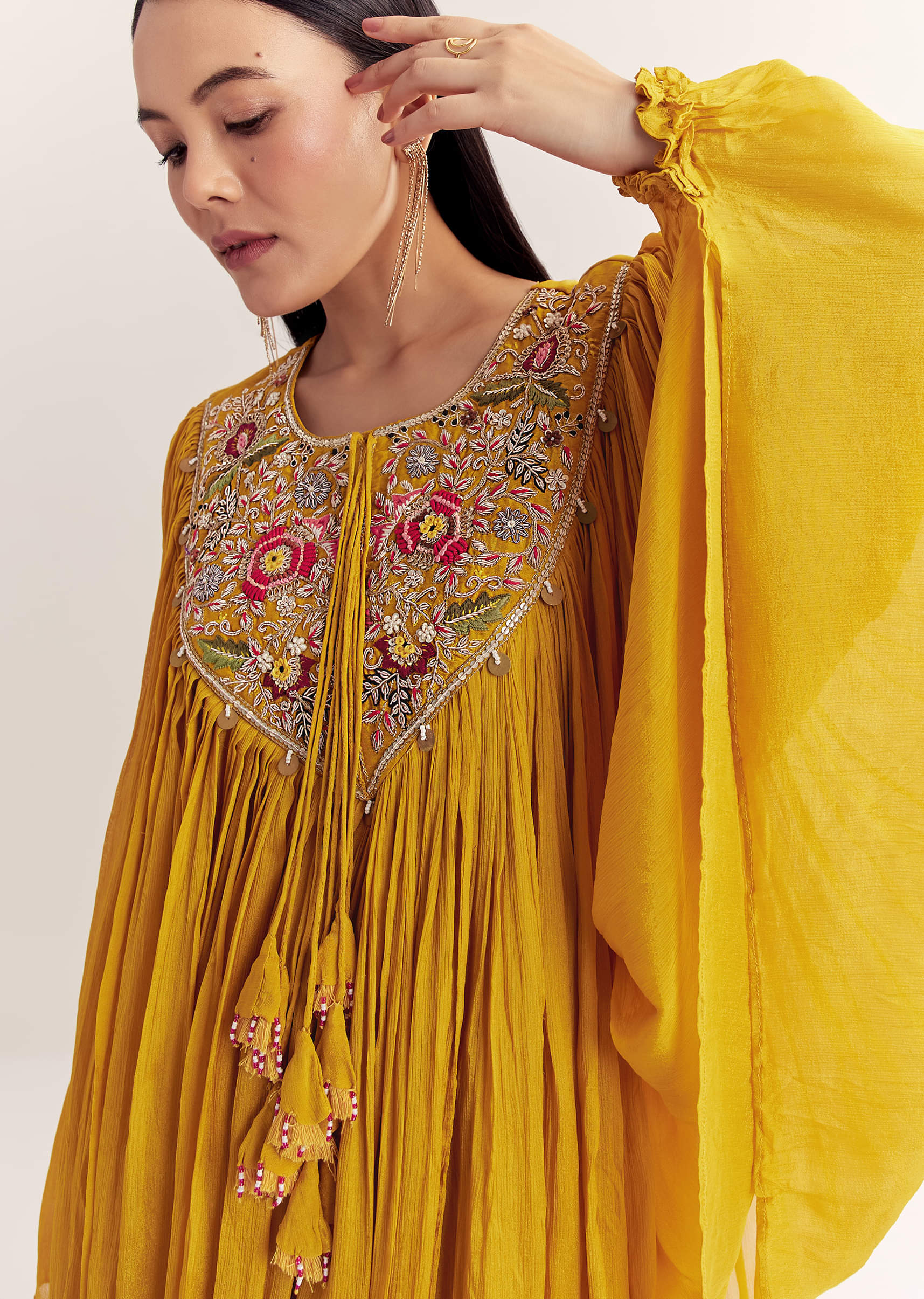 yellow-chinon-kaftan-kurta-set-with-zardosi-and-thread-work-sg324580-3_6bea8e2a-24df-4f1a-af91-93af39606107.jpg