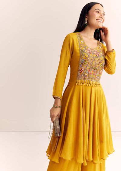 yellow-chinon-zardosi-kurta-palazzo-suit-sg324507-1_5e0a3932-73ae-4177-a120-739f25d84c95.jpg