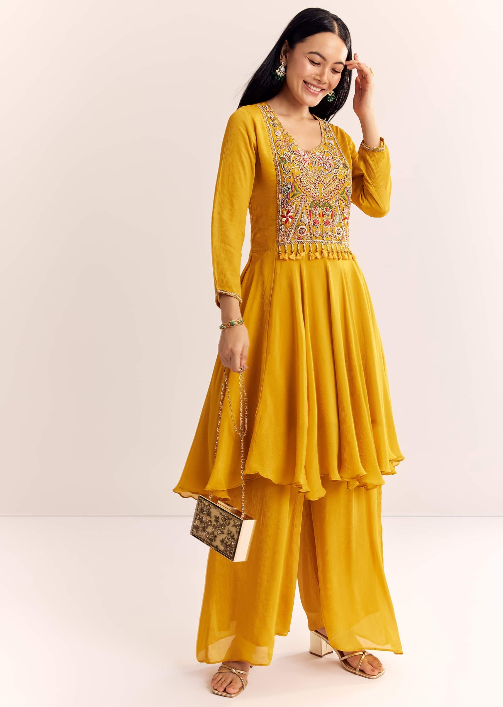 yellow-chinon-zardosi-kurta-palazzo-suit-sg324507-2_3a9c1da4-e928-460f-90c7-b96d0a5064fd.jpg