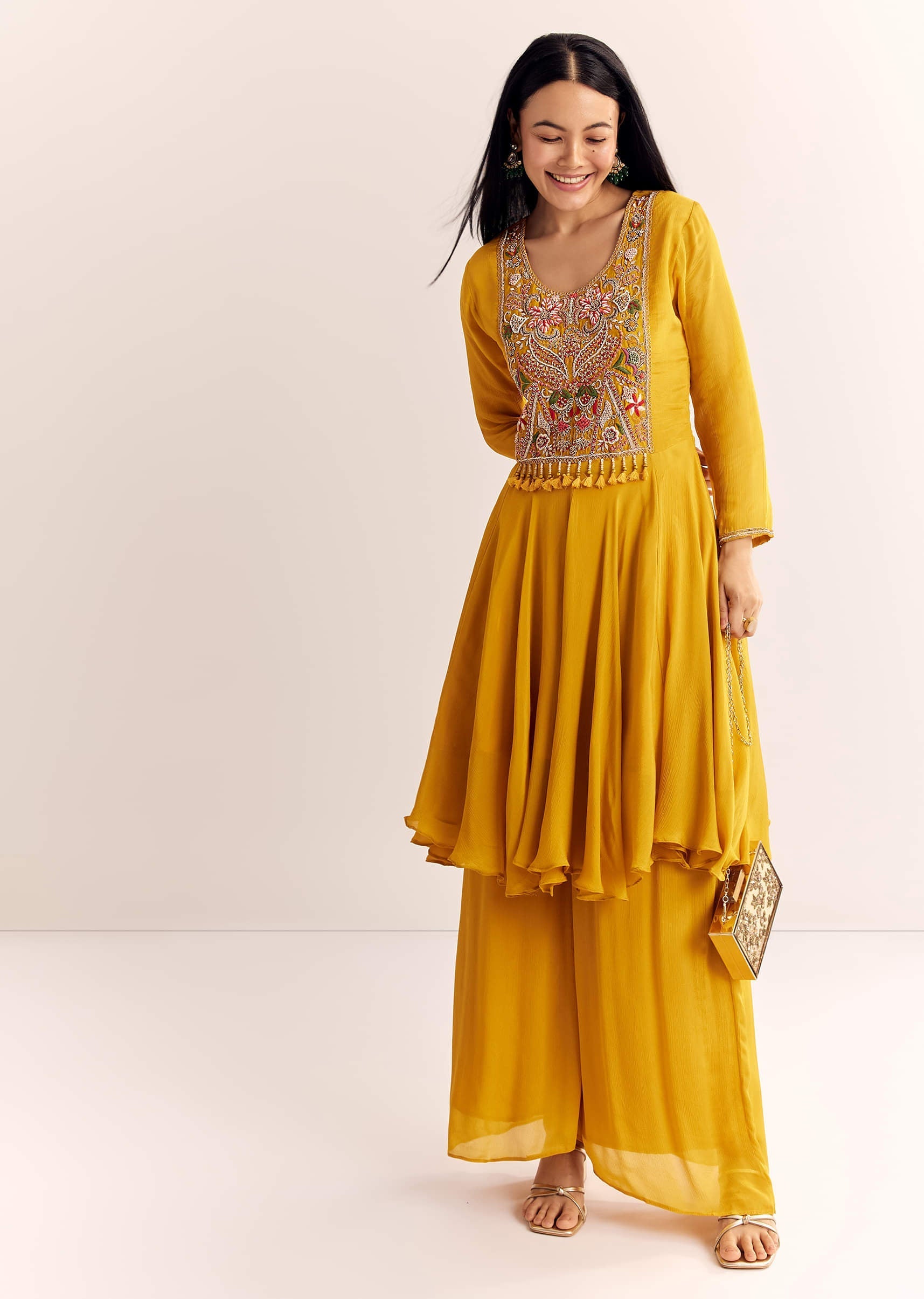 yellow-chinon-zardosi-kurta-palazzo-suit-sg324507-4_73214ba1-4dd9-4b37-a9c3-998902633b3a.jpg