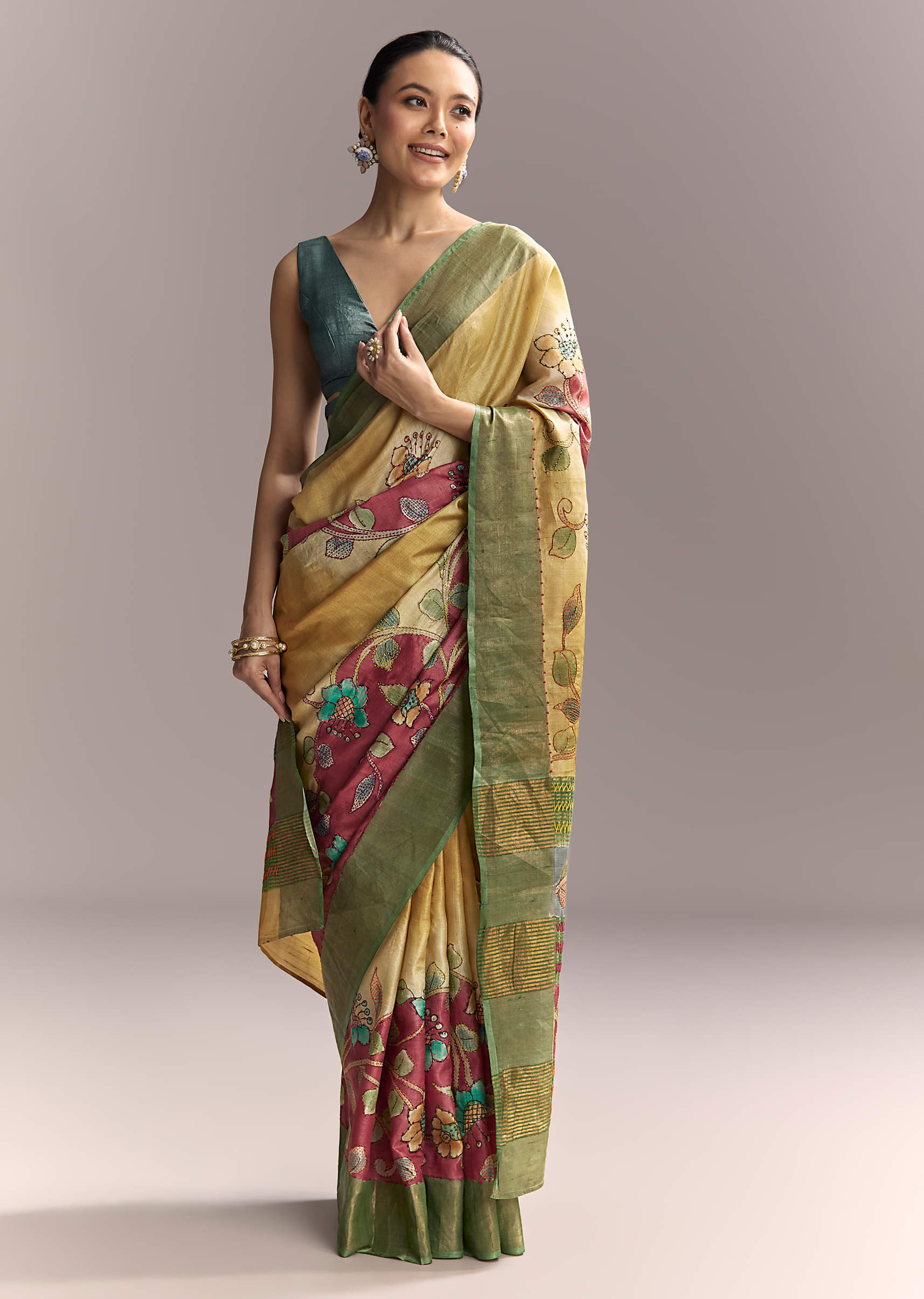 yellow-cotton-saree-with-hand-painted-motifs-and-green-border-sg317775-3.jpg