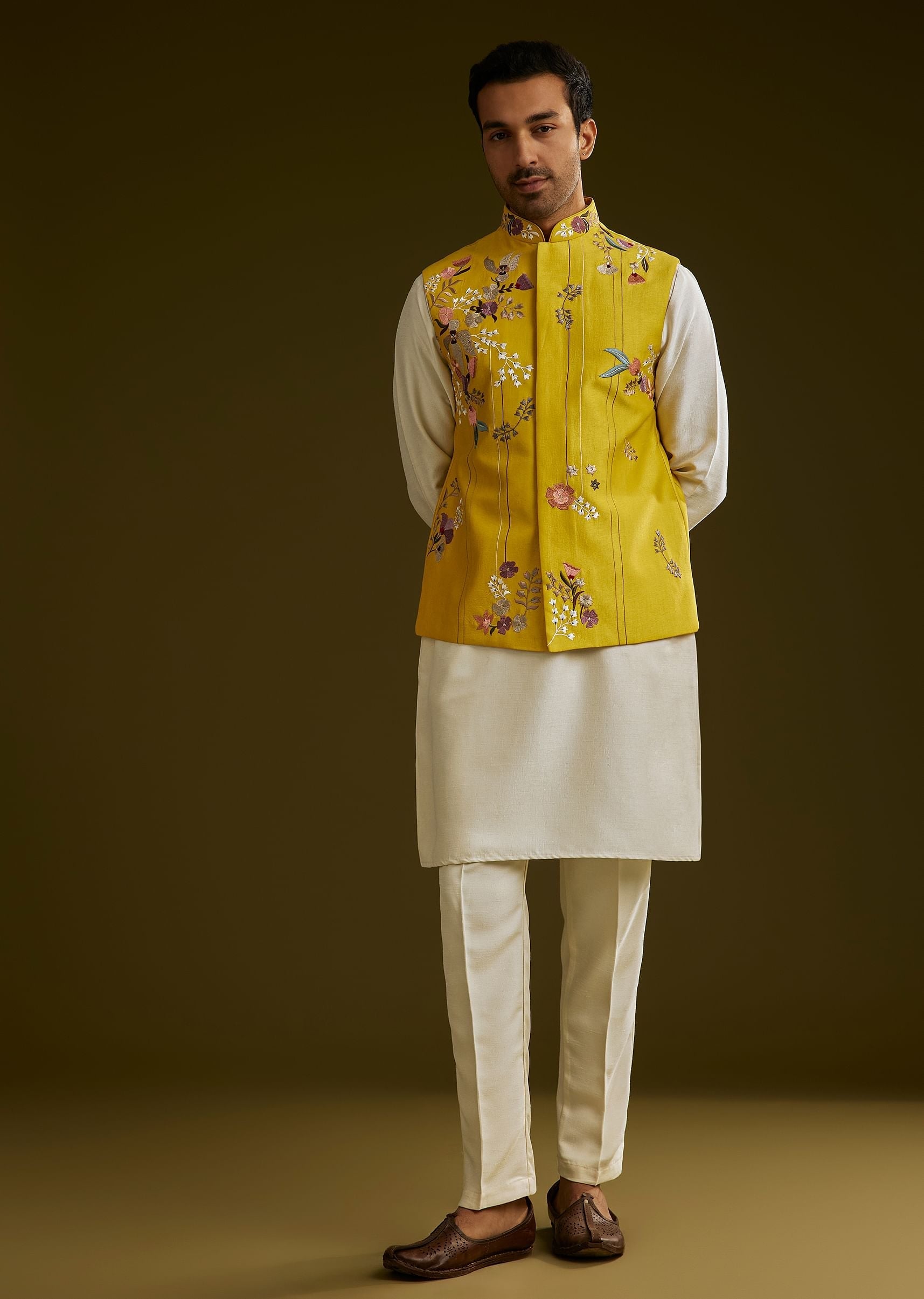 yellow-cotton-silk-kurta-set-with-floral-embroidered-jacket-sg309361-3_089cdea1-74ce-4bbd-bb82-48f17b393bde.jpg