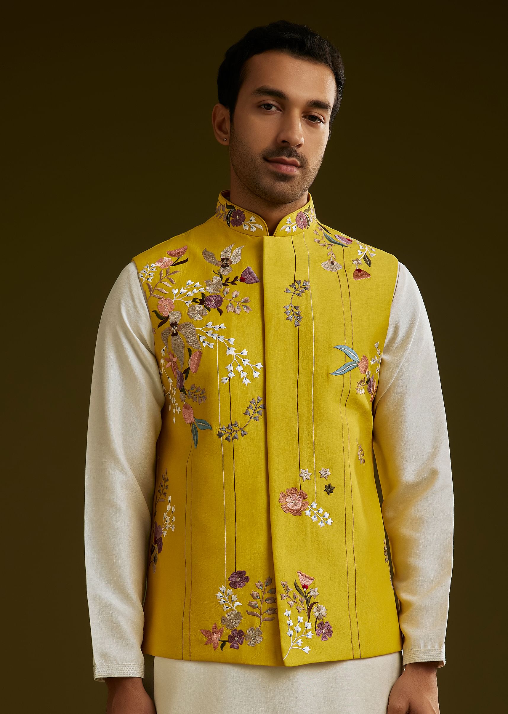 yellow-cotton-silk-kurta-set-with-floral-embroidered-jacket-sg309361-4_3dc73ce4-22b3-4d3b-9e47-add19f655926.jpg