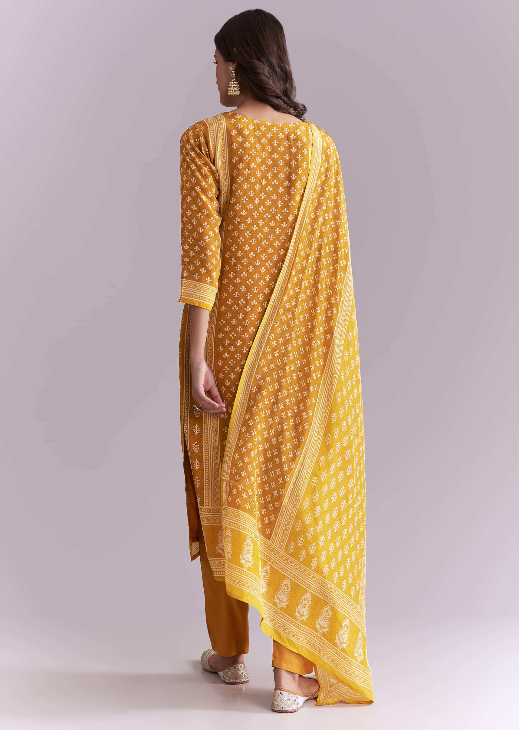 yellow-crepe-kurta-set-with-indie-print-and-moti-work-sg337157-5.jpg