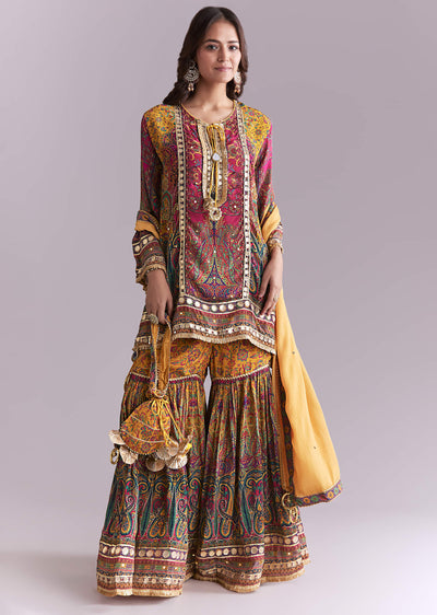 yellow-crepe-printed-sharara-suit-with-gota-detail-and-potli-sg313932-1.jpg
