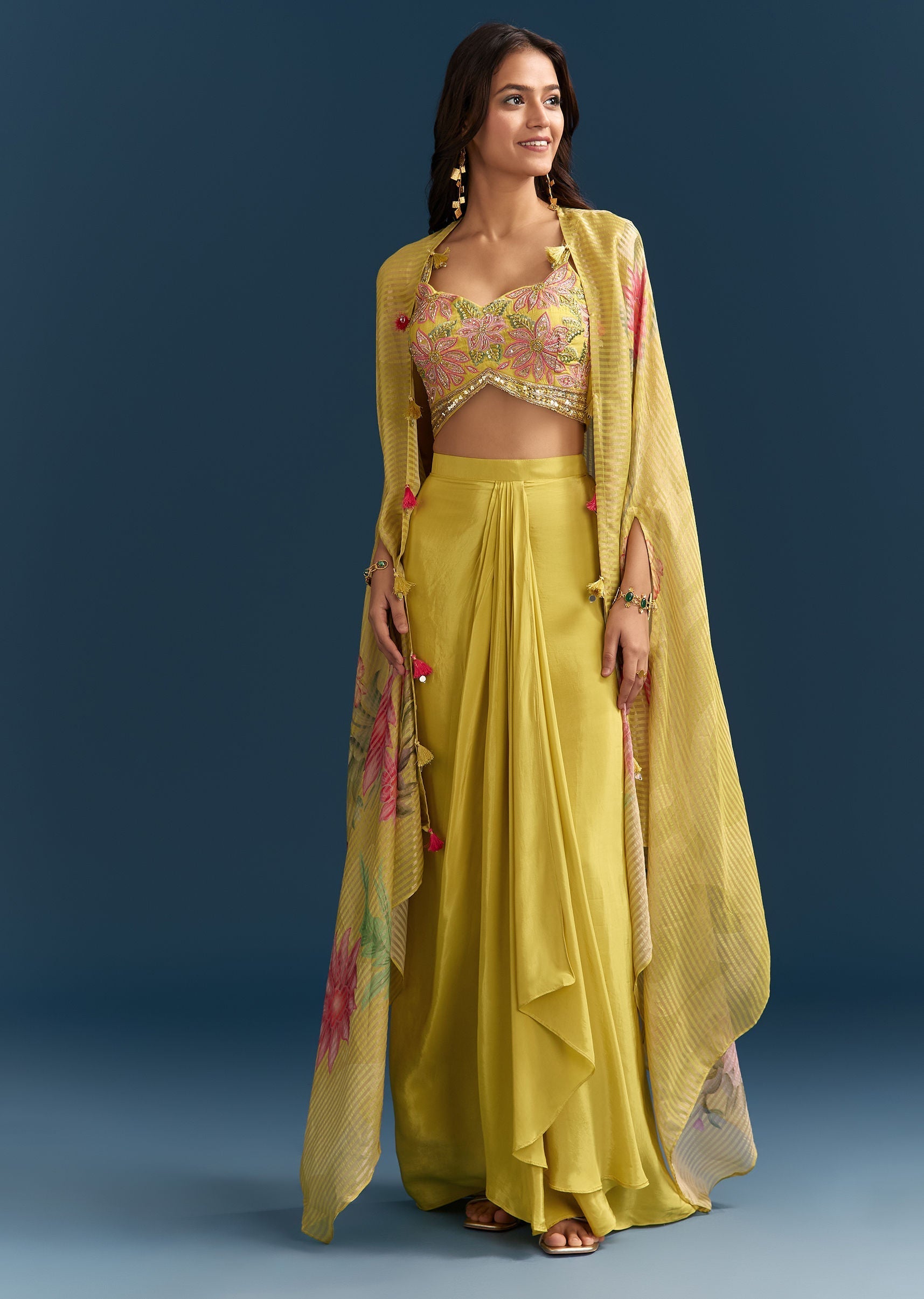 yellow-crop-top-skirt-with-floral-cape-and-resham-detailing-sg324421-3_99b760fd-5113-484e-99c2-71c92bc43e39.jpg
