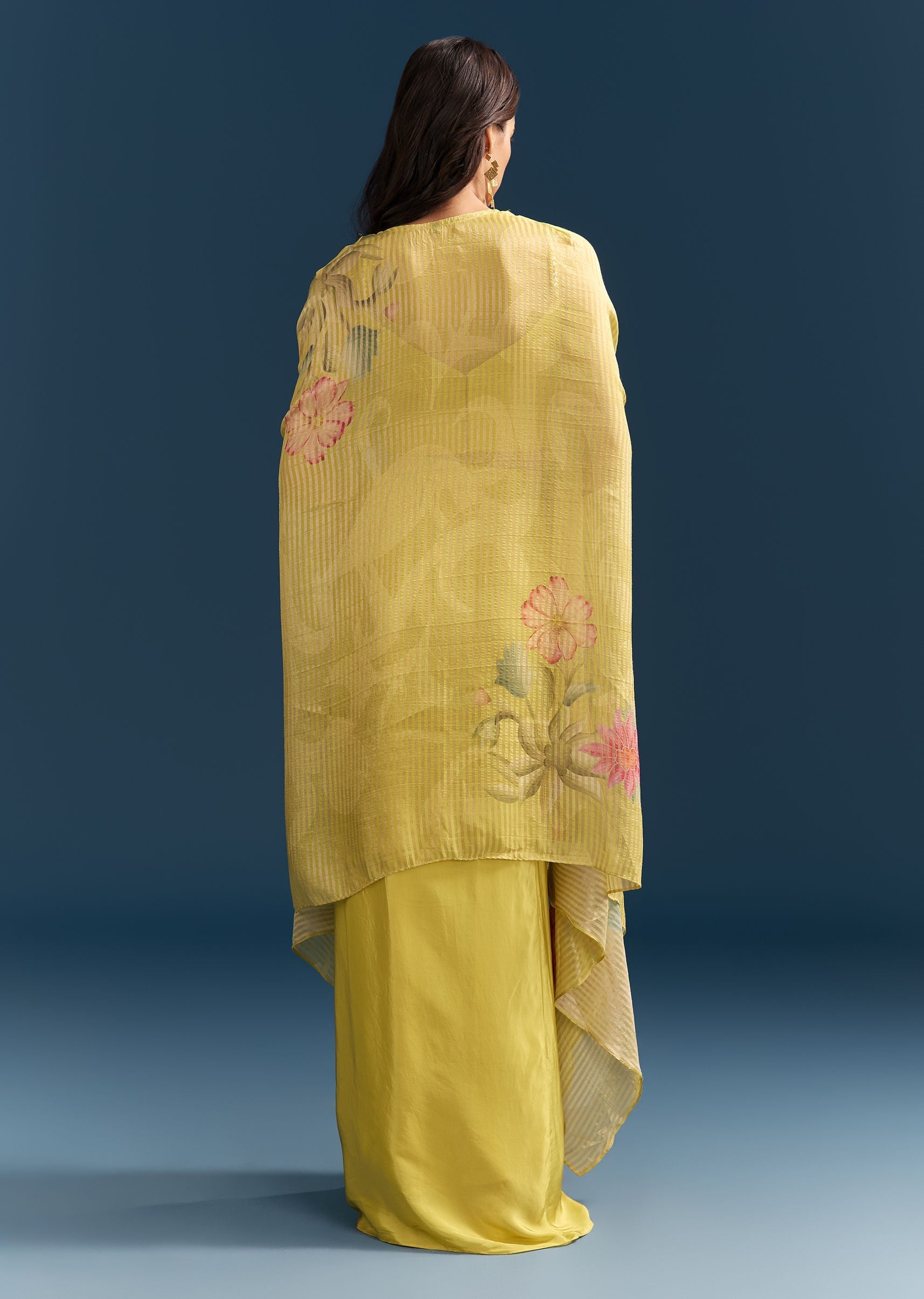 yellow-crop-top-skirt-with-floral-cape-and-resham-detailing-sg324421-5_3c0d3e0f-c04d-4108-9e7c-037c59c2acf1.jpg