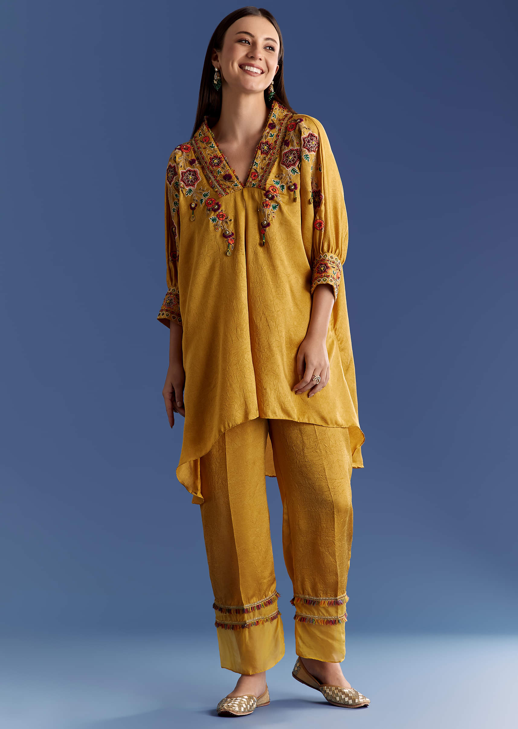 yellow-crush-silk-kurta-set-with-resham-and-beads-work-sg317354-1_a62fa620-96f5-43d2-87be-59c9cbf6c976.jpg