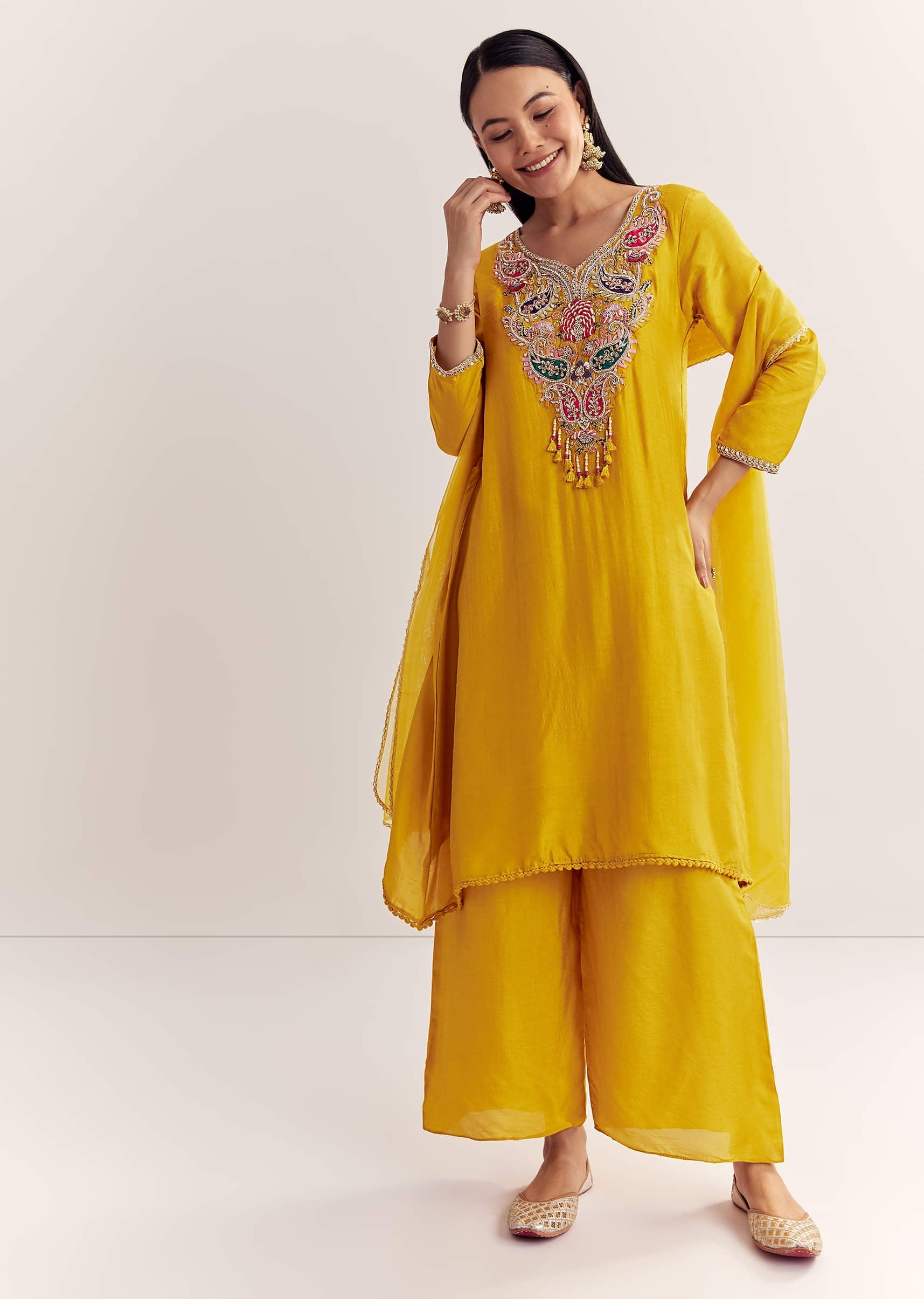yellow-dola-silk-kurta-dupatta-set-with-zardosi-and-thread-work-sg324559-2_66c2076f-c8a1-4958-b7c2-7cf85c20cd11.jpg