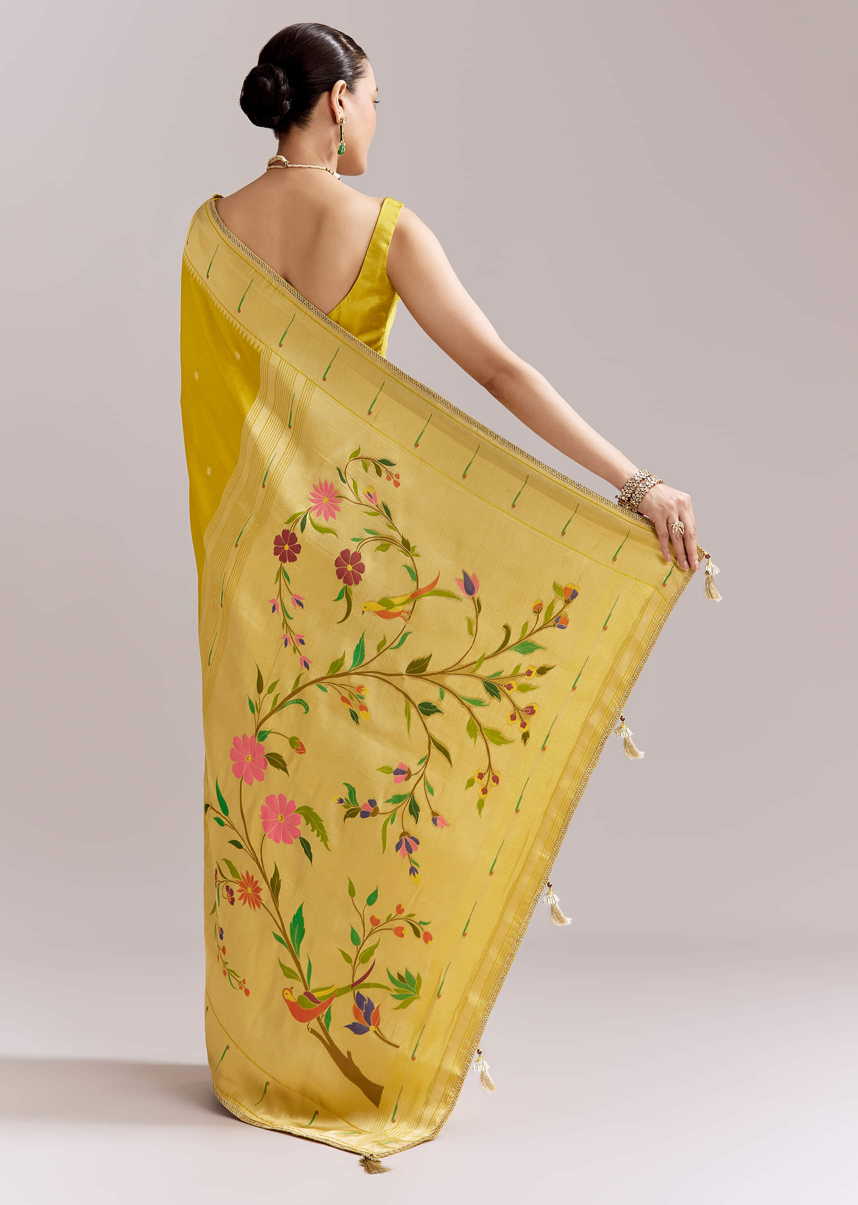 yellow-dola-silk-woven-muniya-paithani-saree-with-zari-border-sg352308-4.jpg