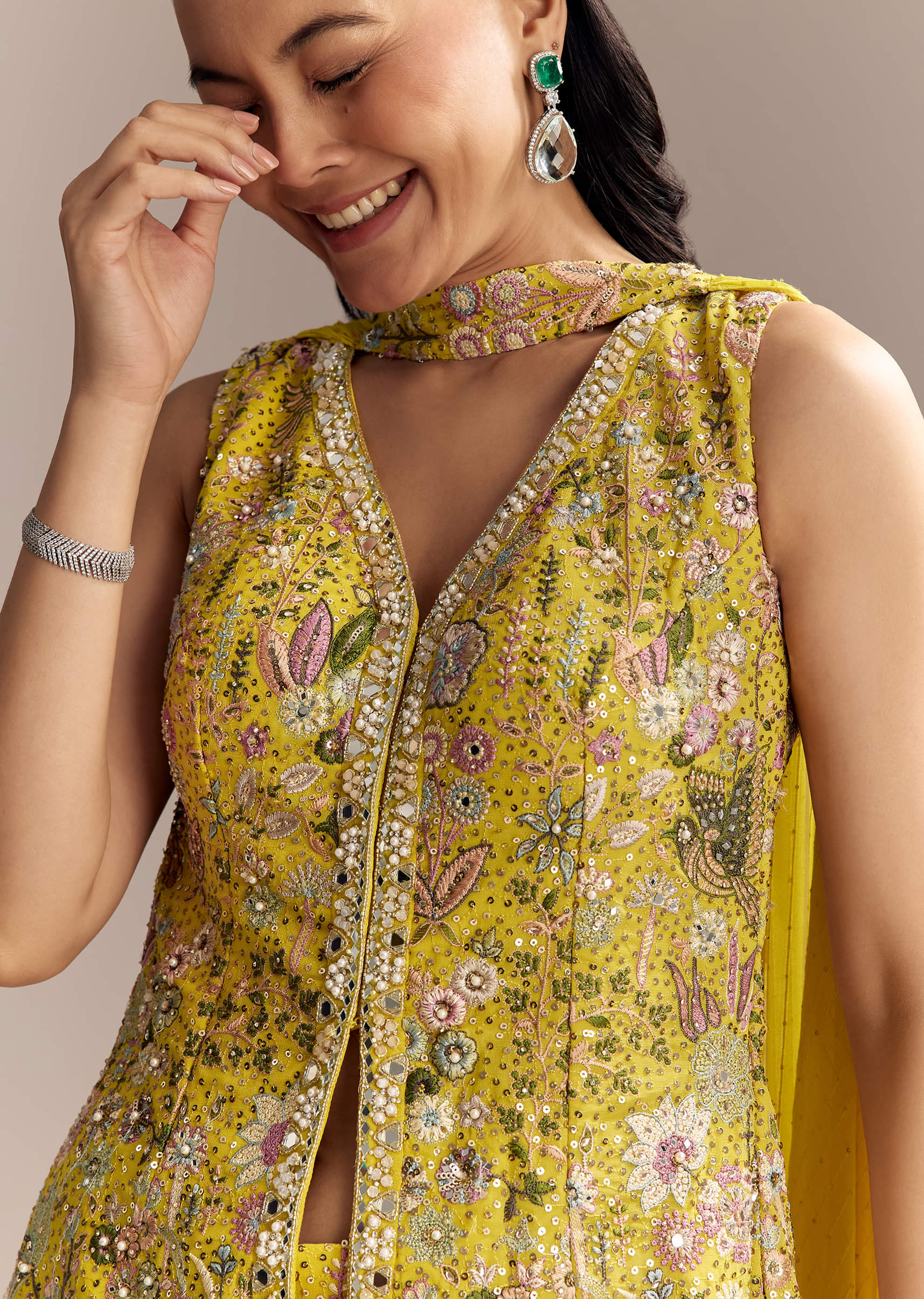 yellow-georgette-palazzo-suit-with-heavy-sequins-and-resham-work-sg338028-2.jpg