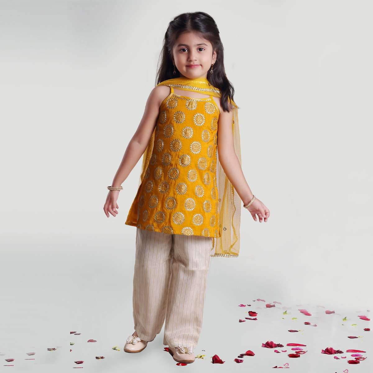 yellow-kurta-set-in-brocade-silk-with-off-white-chanderi-pants-by-mini-chic-m139ss09y-sg67907_3_6a67bfe6-5b42-42cb-942f-eb2506bfa9a1.jpg