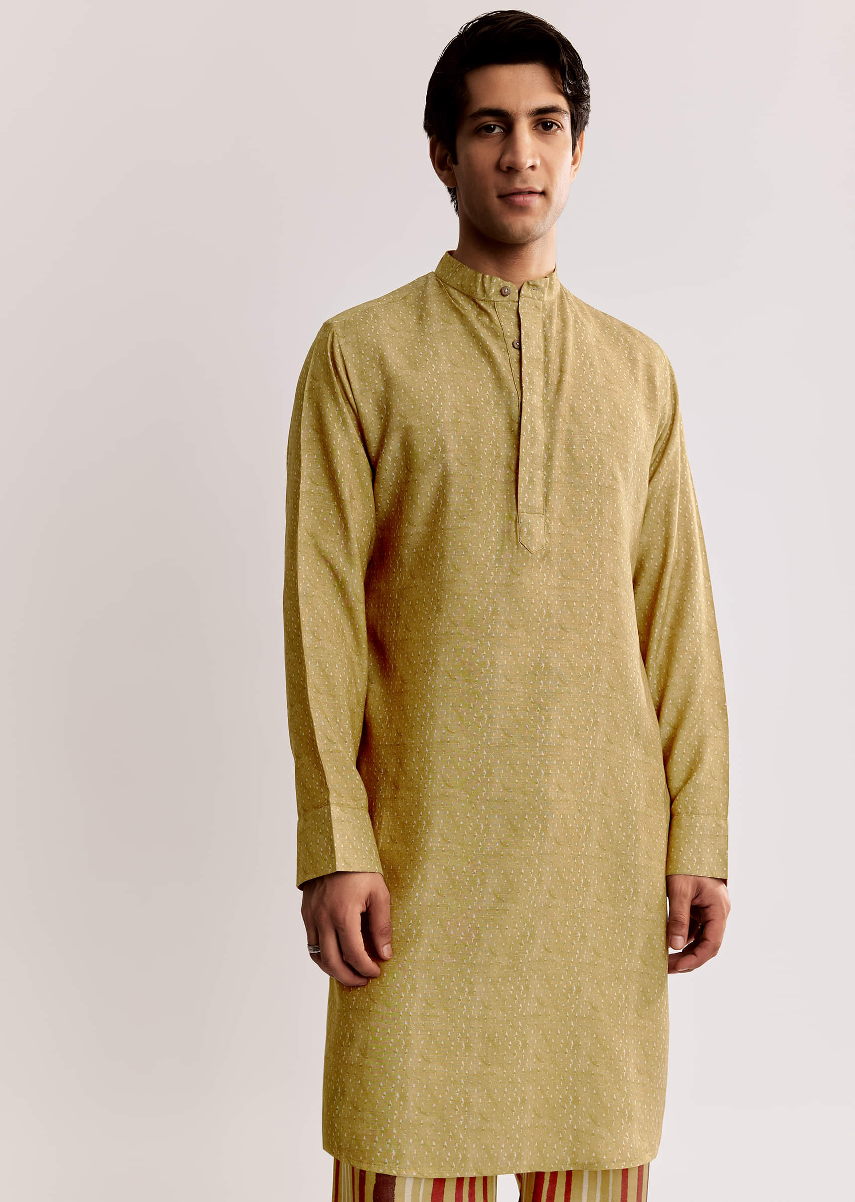 yellow-linen-kurta-jacket-set-with-ajrakh-print-sg318159-6_624d2a08-4ac0-411a-aaaa-dca9214e528c.jpg