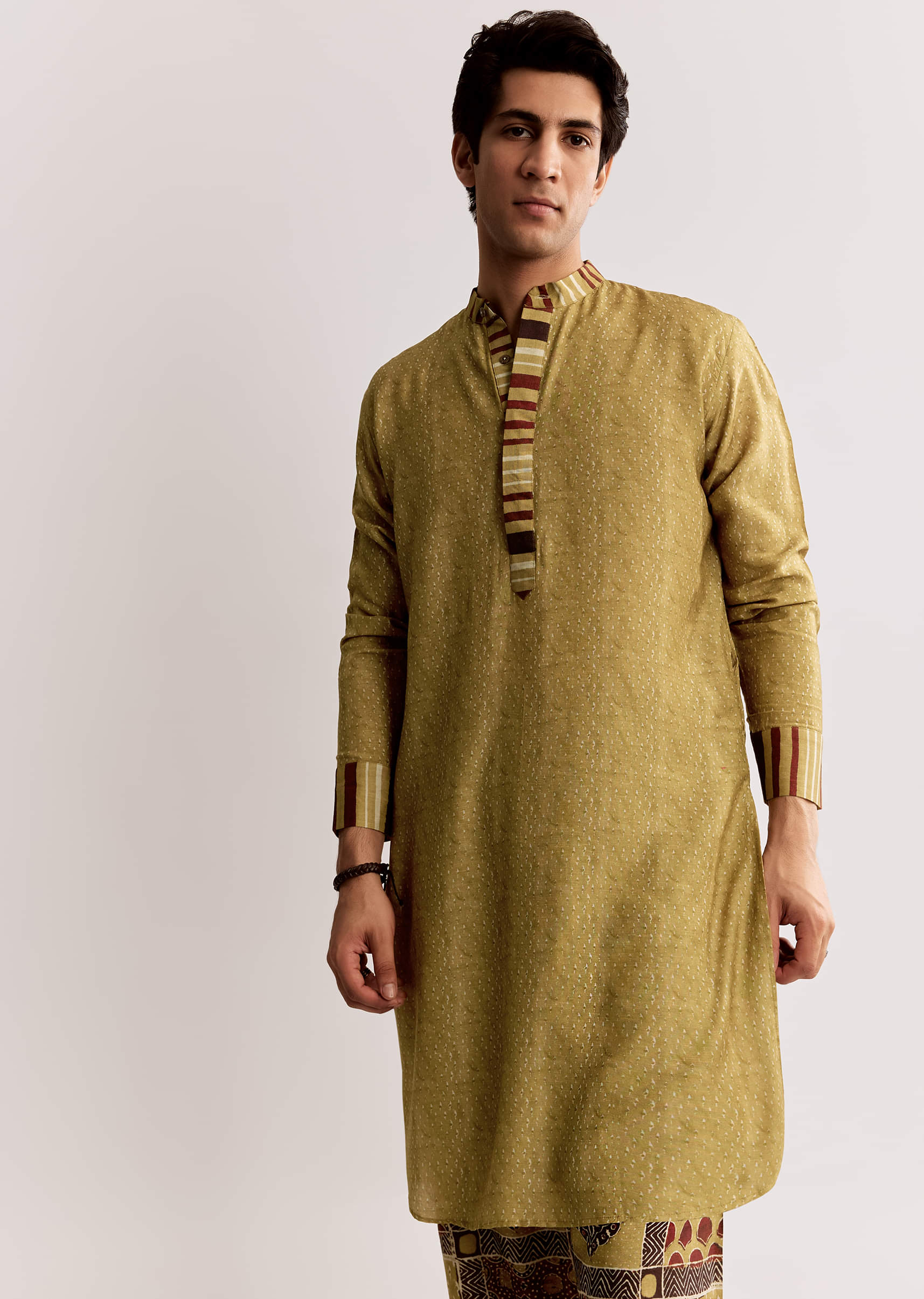yellow-linen-kurta-set-with-ajrakh-print-sg318215-1_75edb7c1-056e-4f9c-b875-06a1e2953abc.jpg