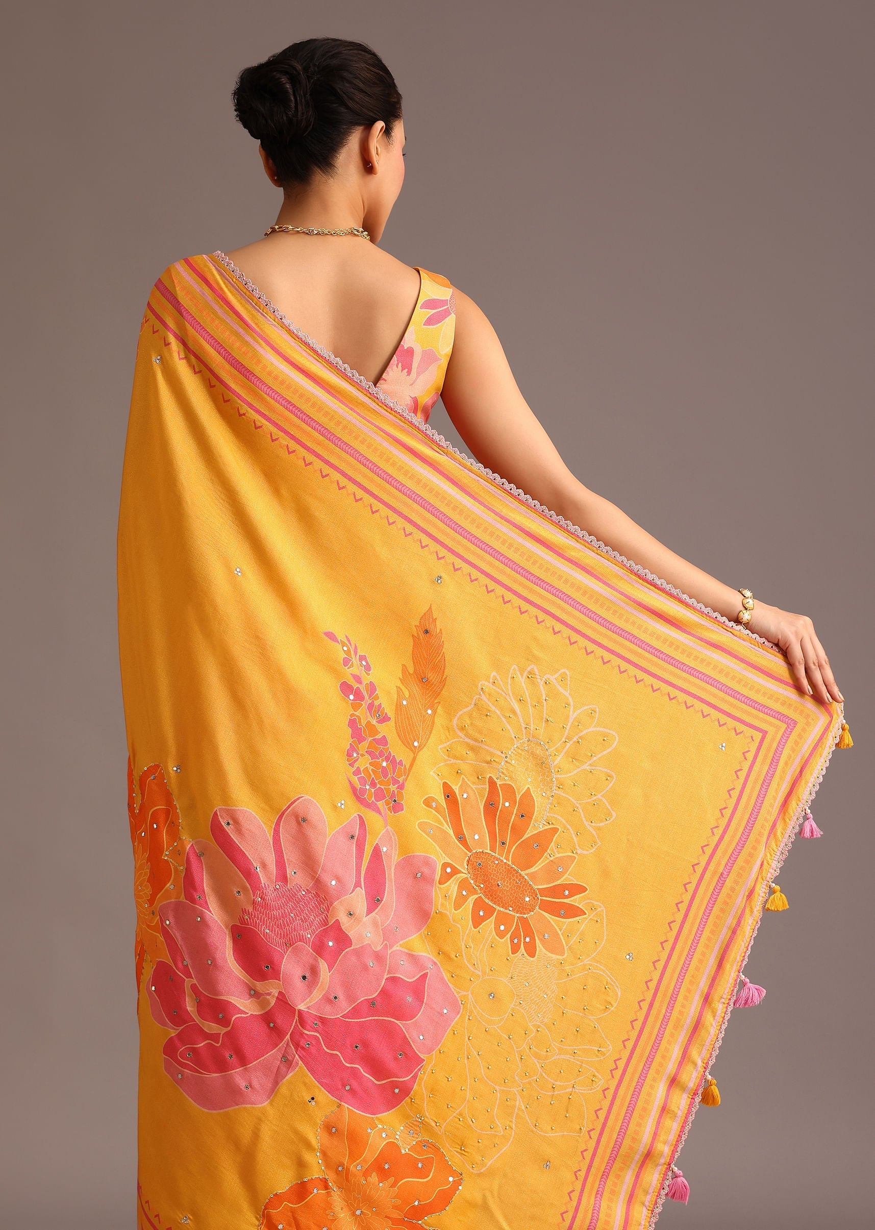 yellow-mustard-floral-printed-muslin-saree-sg257761_4_69a6e189-4dc4-4dcb-925c-0fa94b53edf8.jpg
