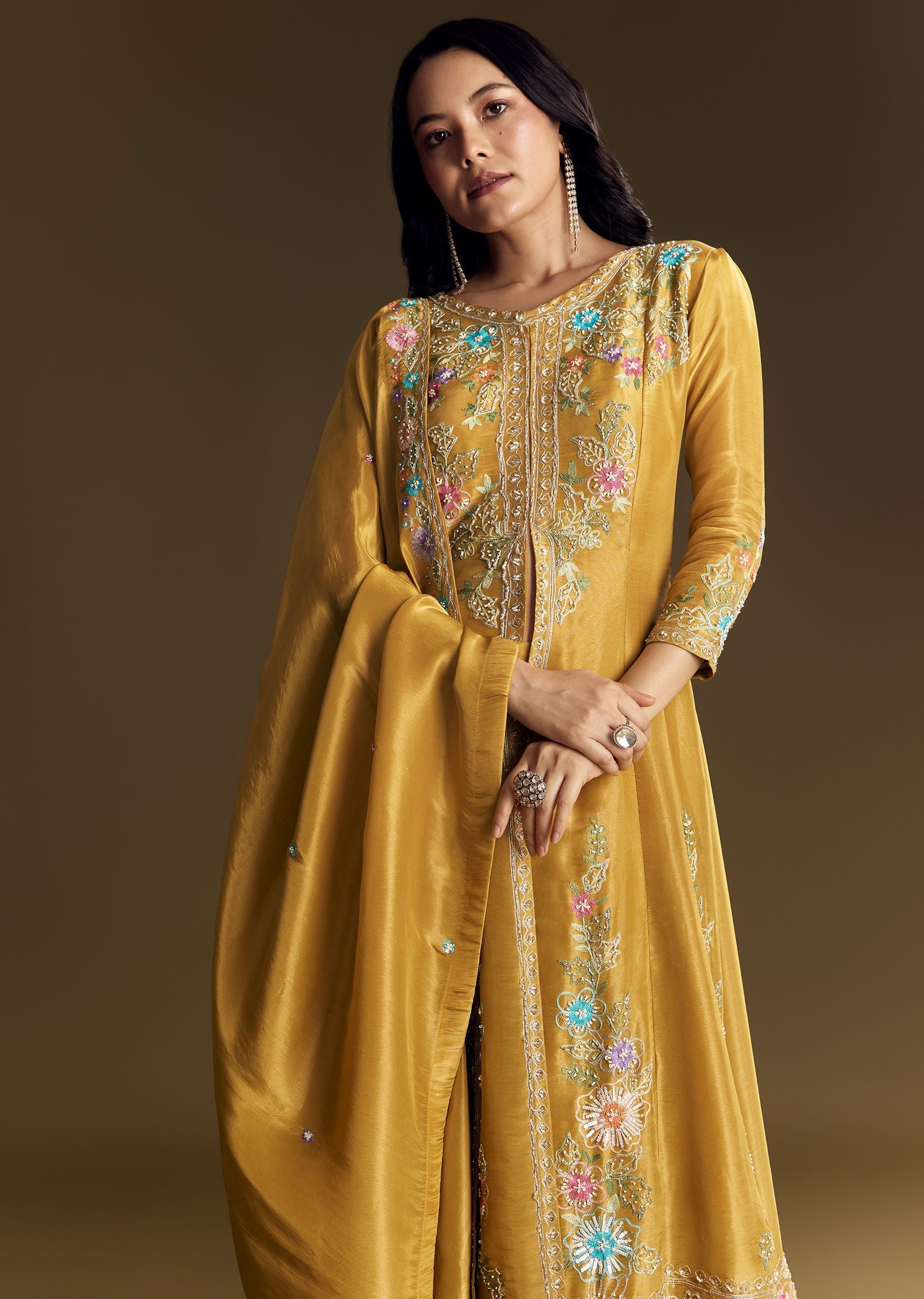 yellow-palazzo-suit-with-resham-kurta-dupatta-sg320473-4_c04fcbb8-9240-4d04-b850-7e564b2e96fb.jpg