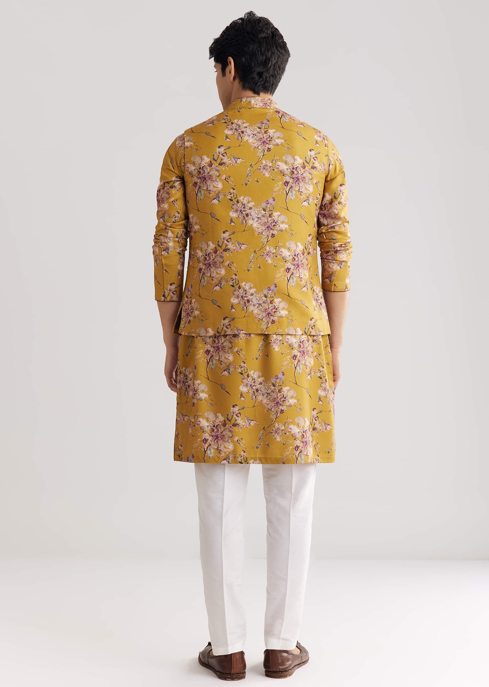 yellow-pashmina-jacket-kurta-set-with-stone-work-sg323528-5_a1c0d354-9121-4776-b084-329de34c85ac.jpg