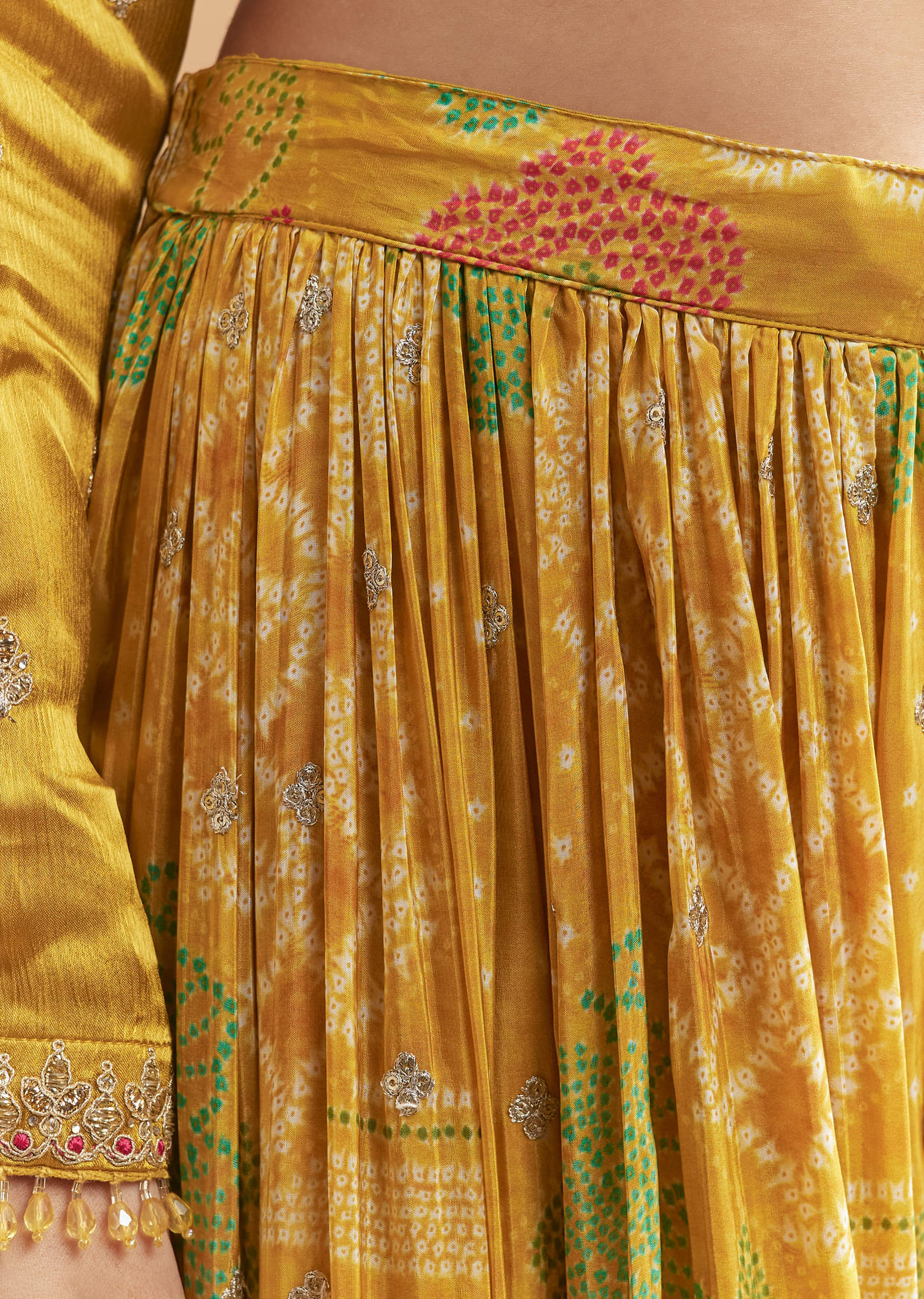 yellow-satin-palazzo-suit-with-gota-and-cutdana-work-sg338421-6.jpg