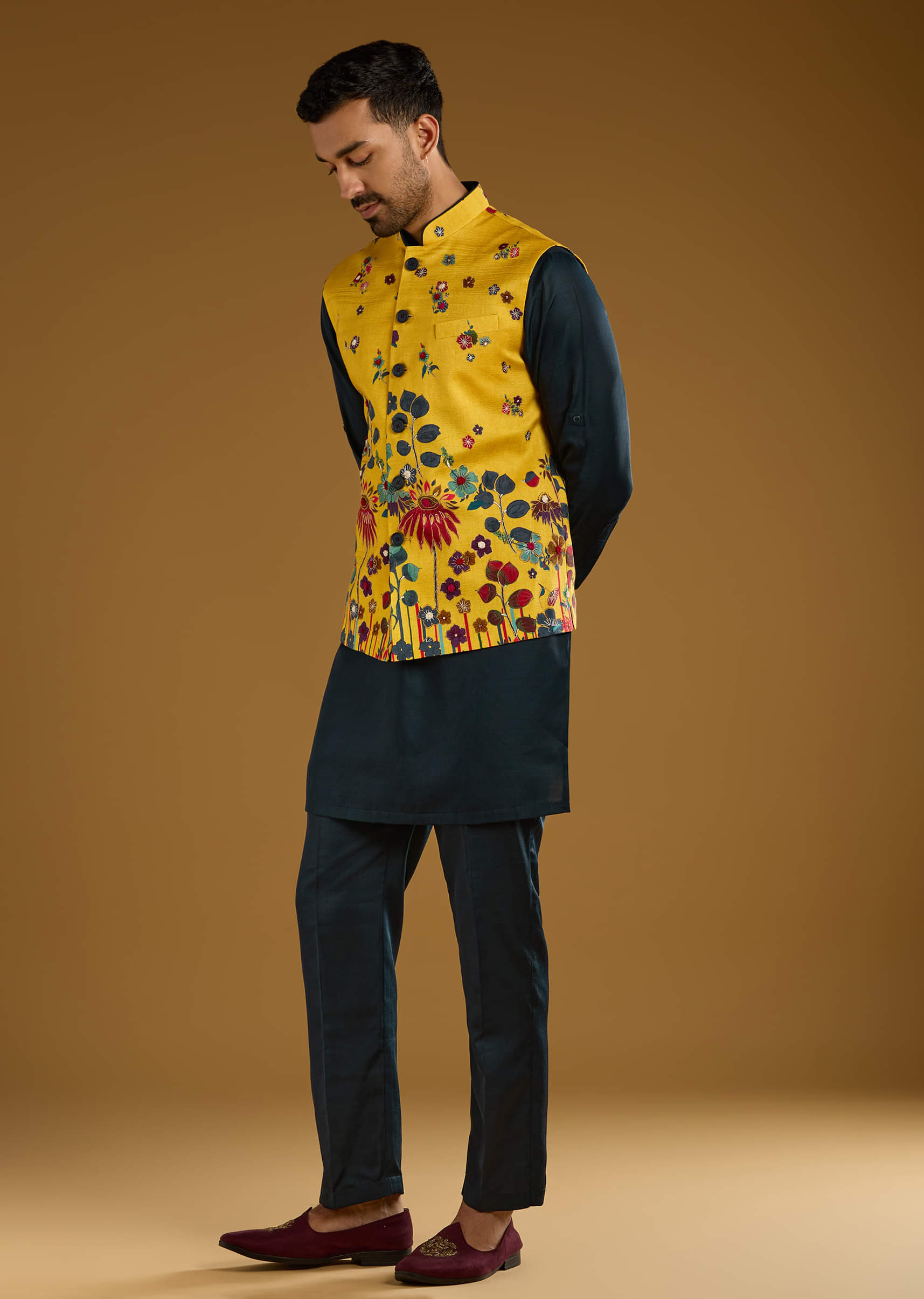 yellow-silk-floral-kurta-jacket-set-for-men-with-thread-work-sg335284-3.jpg