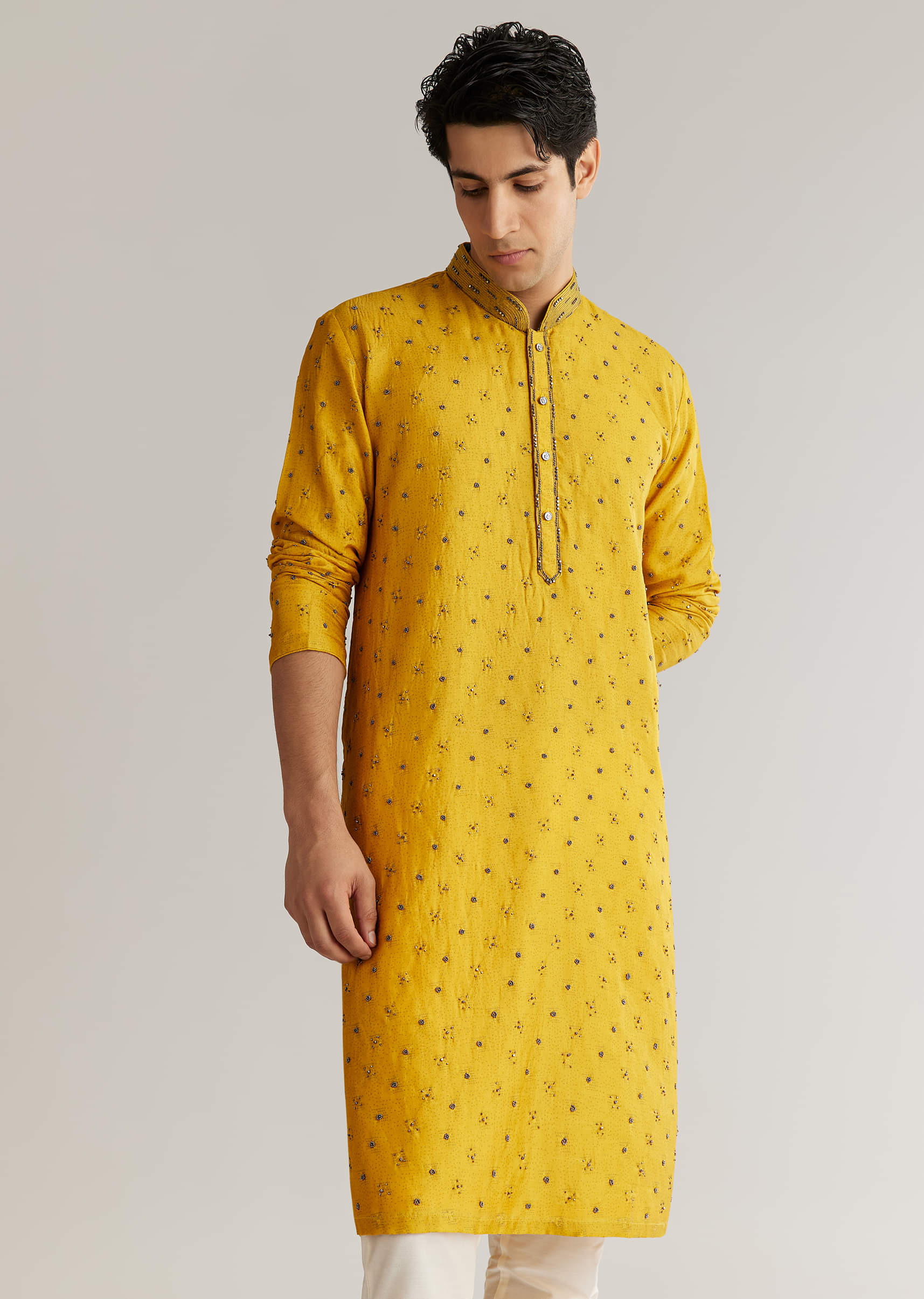 yellow-silk-resham-embroidered-kurta-set-with-mirrorwork-sg323656-1_55504241-d7a3-40c7-a8d3-a42ec72ae312.jpg