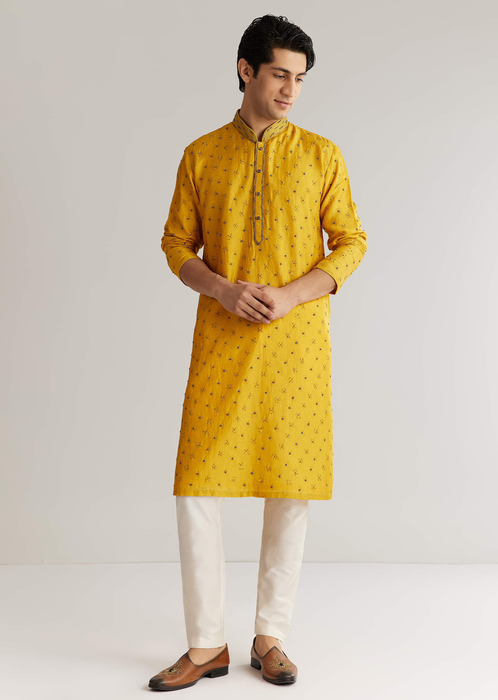 yellow-silk-resham-embroidered-kurta-set-with-mirrorwork-sg323656-2_77558b20-4f0f-4dc2-b53c-1a865d4f322e.jpg