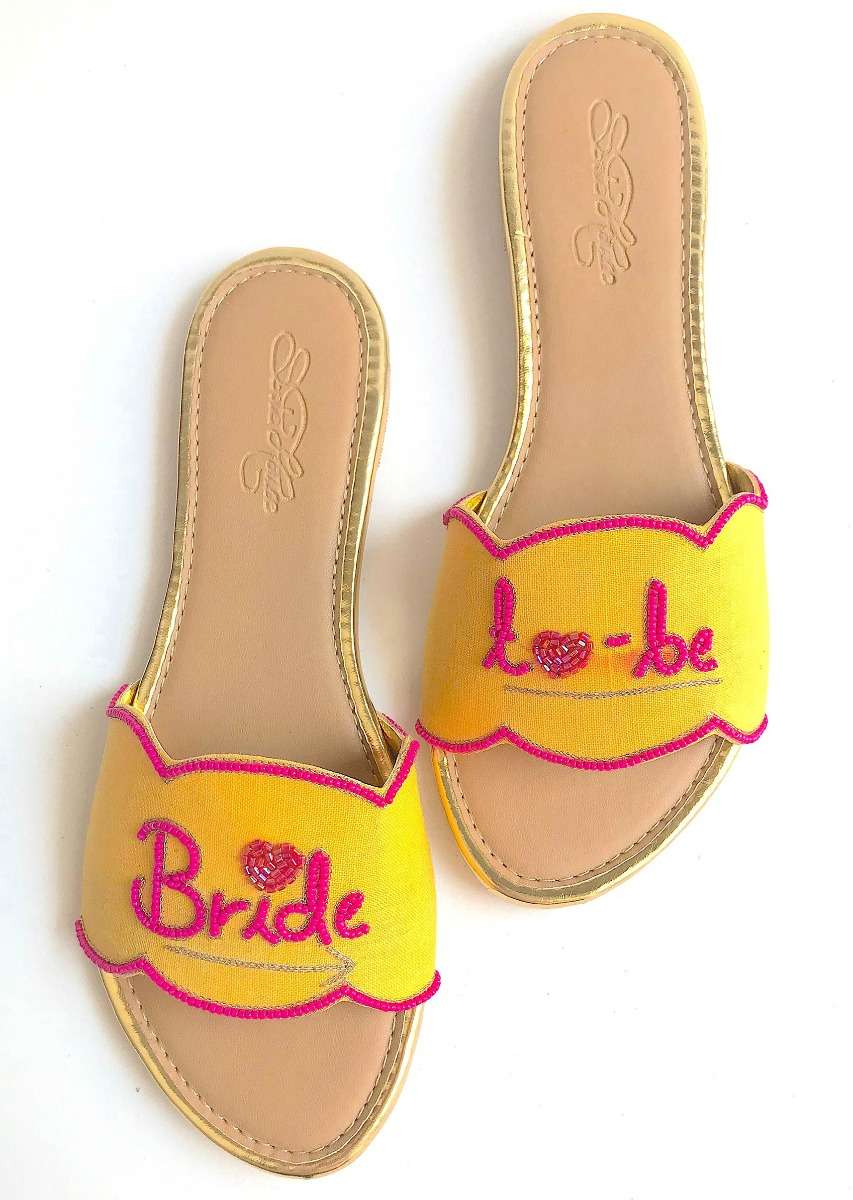 yellow-slider-flats-with-fuchsia-pink-colored-bride-to-be-text-and-scalloped-edge-online-by-sole-house-sg43227_5_db4d7b31-9f25-44f5-9582-811f76d3ec03.jpg