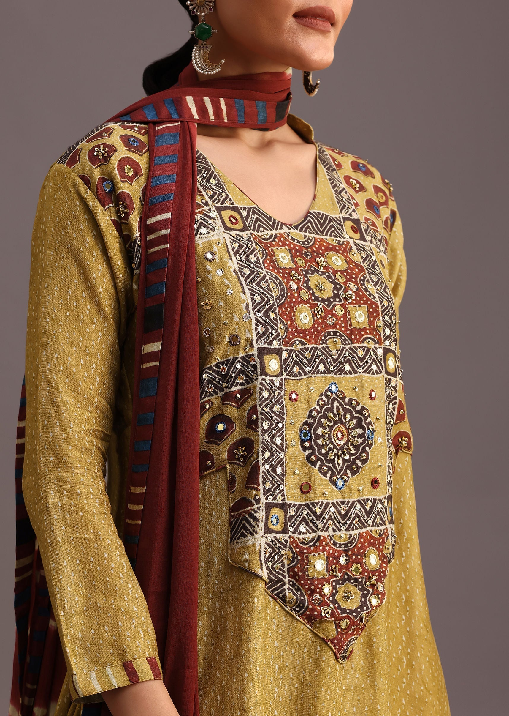 yellow_ajrakh_printed_kurti_with_stripe_printed_salwar_-sg275157_5_781d1517-5f20-4f4d-9ab1-cb33cda15252.jpg