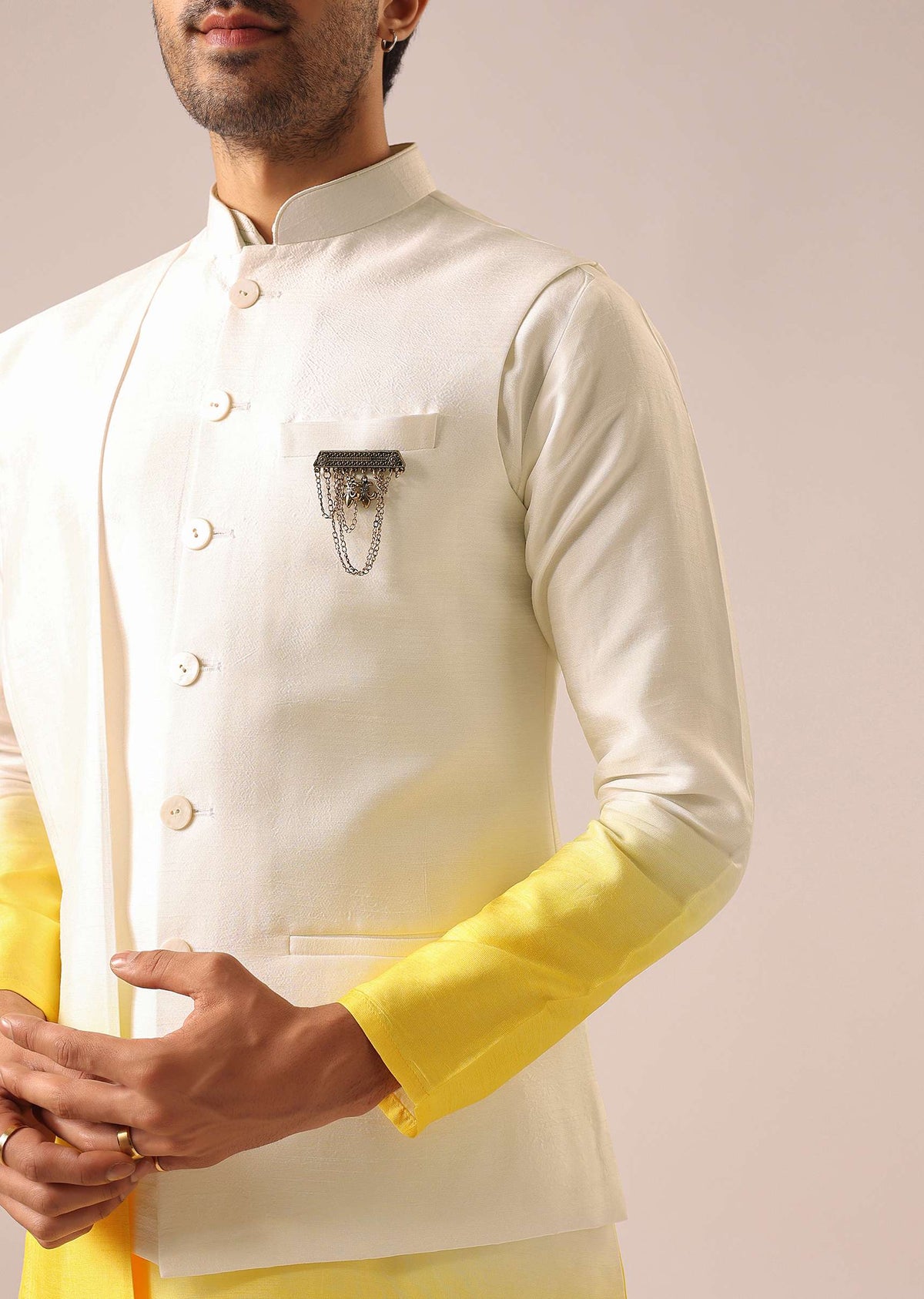 yellow_jacket_and_ombre-sg180831_5_2b933d13-2bf8-4bdf-a57d-a137f4f9fb6a.jpg