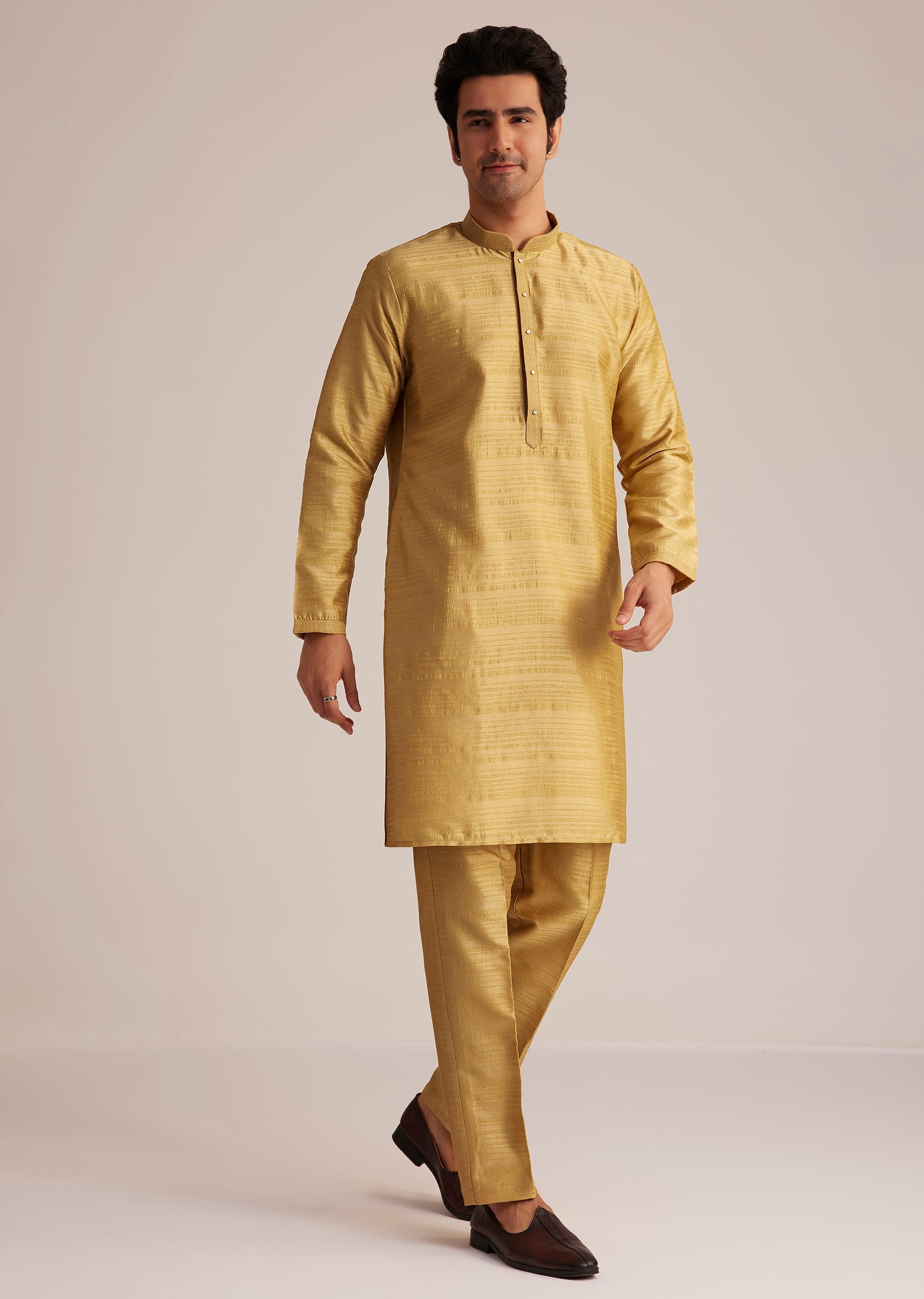 yellow_kurta_pant_set_with_embroidered_nehru_jacket-sg264023_11_bd07eaf1-7d16-46ce-a51a-5fef999c8862.jpg