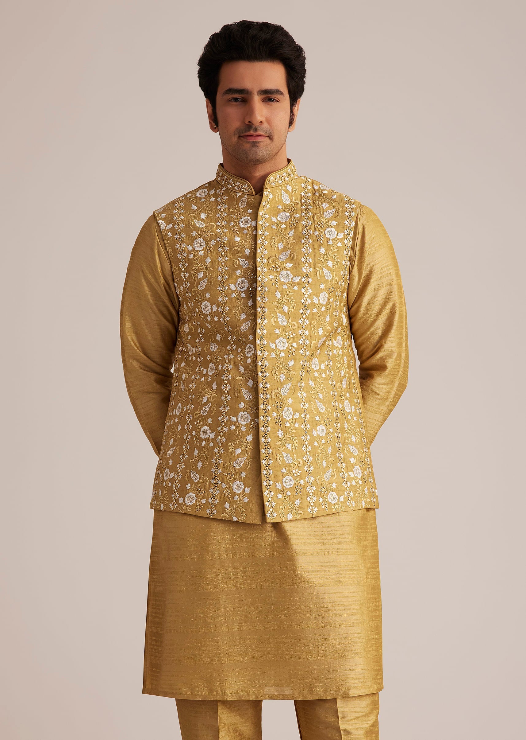 yellow_kurta_pant_set_with_embroidered_nehru_jacket-sg264023_7_32d68e4d-1507-4b5e-bbcf-083938a9486e.jpg