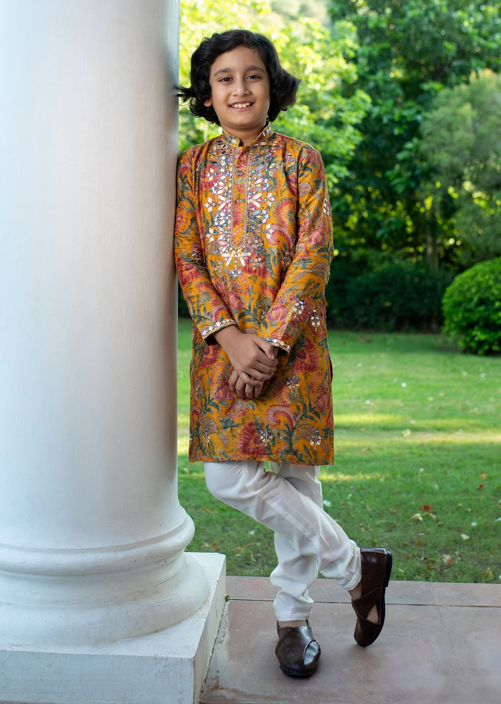 yellow_kurta_pant_with_thread_and_mirror-sg227943_6_9899bf74-fb4c-4c55-b435-715464ca59ac.jpg