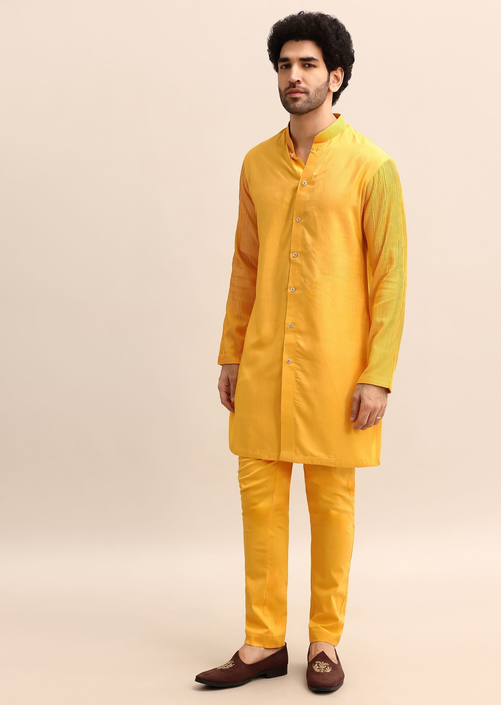 yellow_kurta_set_with_hand_embroidered_-sg233756_10_155b2224-e454-40ce-9b1d-35003ef33096.jpg