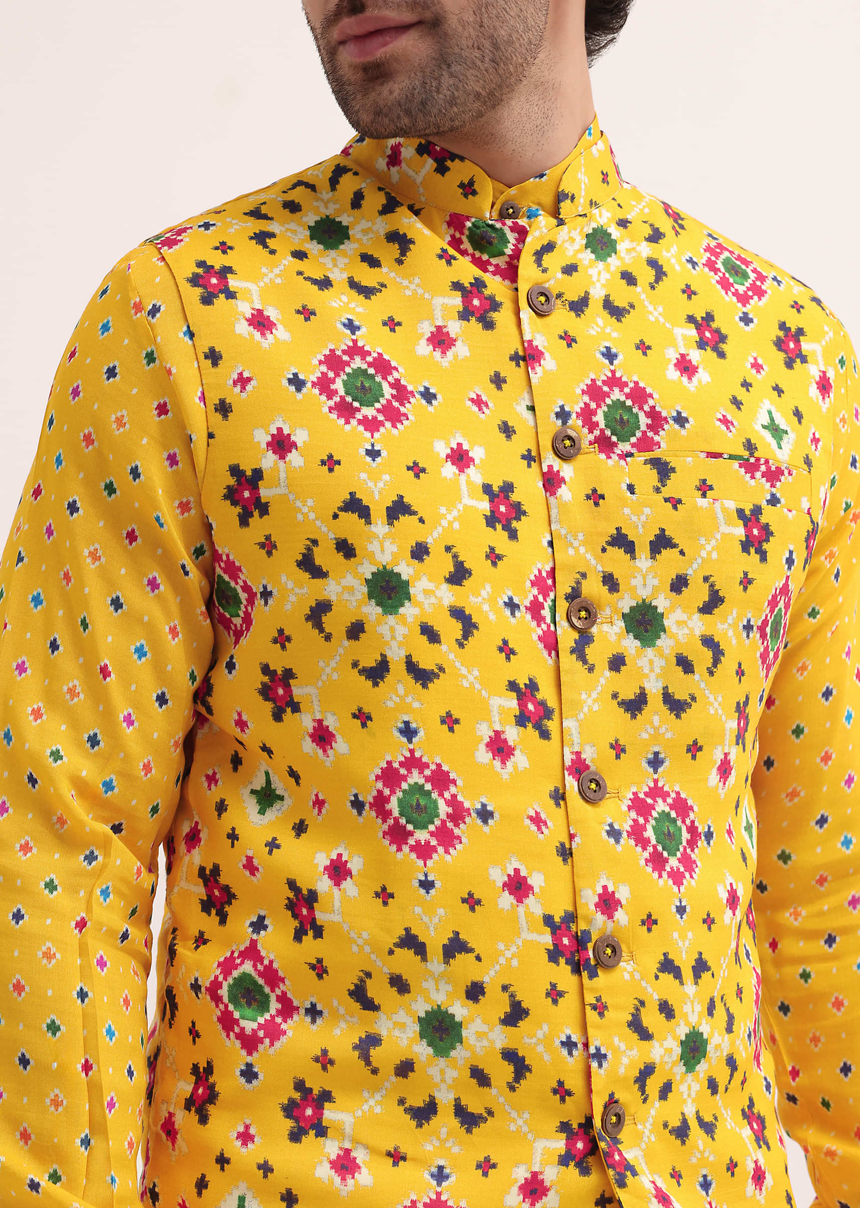 yellow_printed_kurta_jacket_set_for_men-sg227820_4_3941ebdc-f479-45a1-a75c-e490335e4d7a.jpg