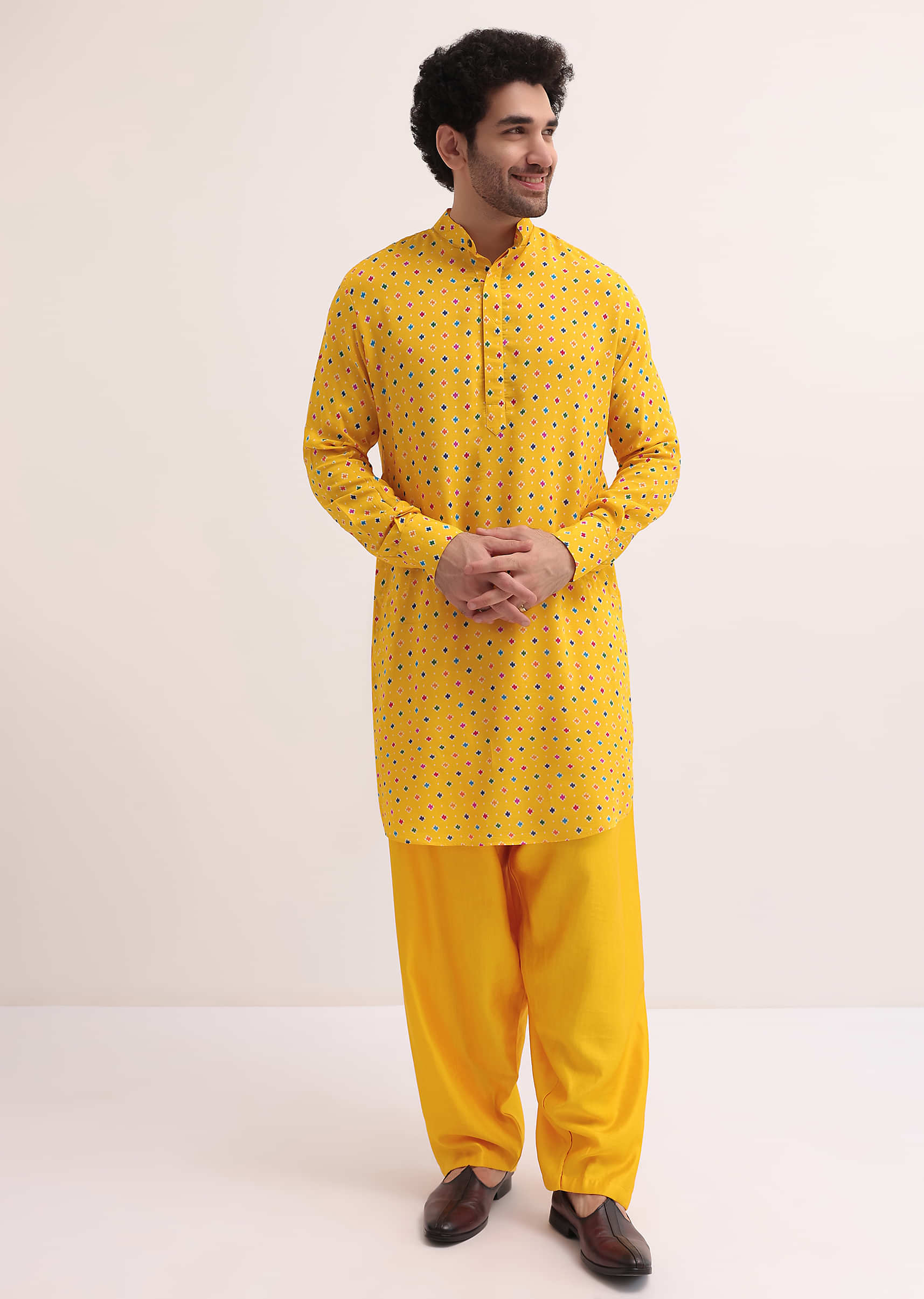 yellow_printed_kurta_jacket_set_for_men-sg227820_8_dc9069b8-045f-402c-aa31-af42d9e1e220.jpg