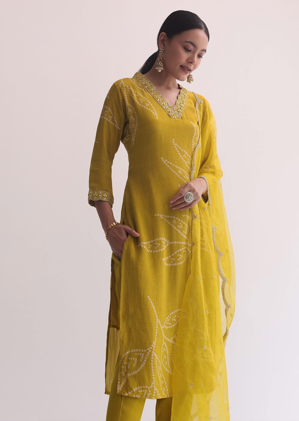 yellow_printed_kurti_pant_set_with_zari_embroidery-sg226746_5_14c6f245-1852-4fb5-a7bb-c78236db7c06.jpg